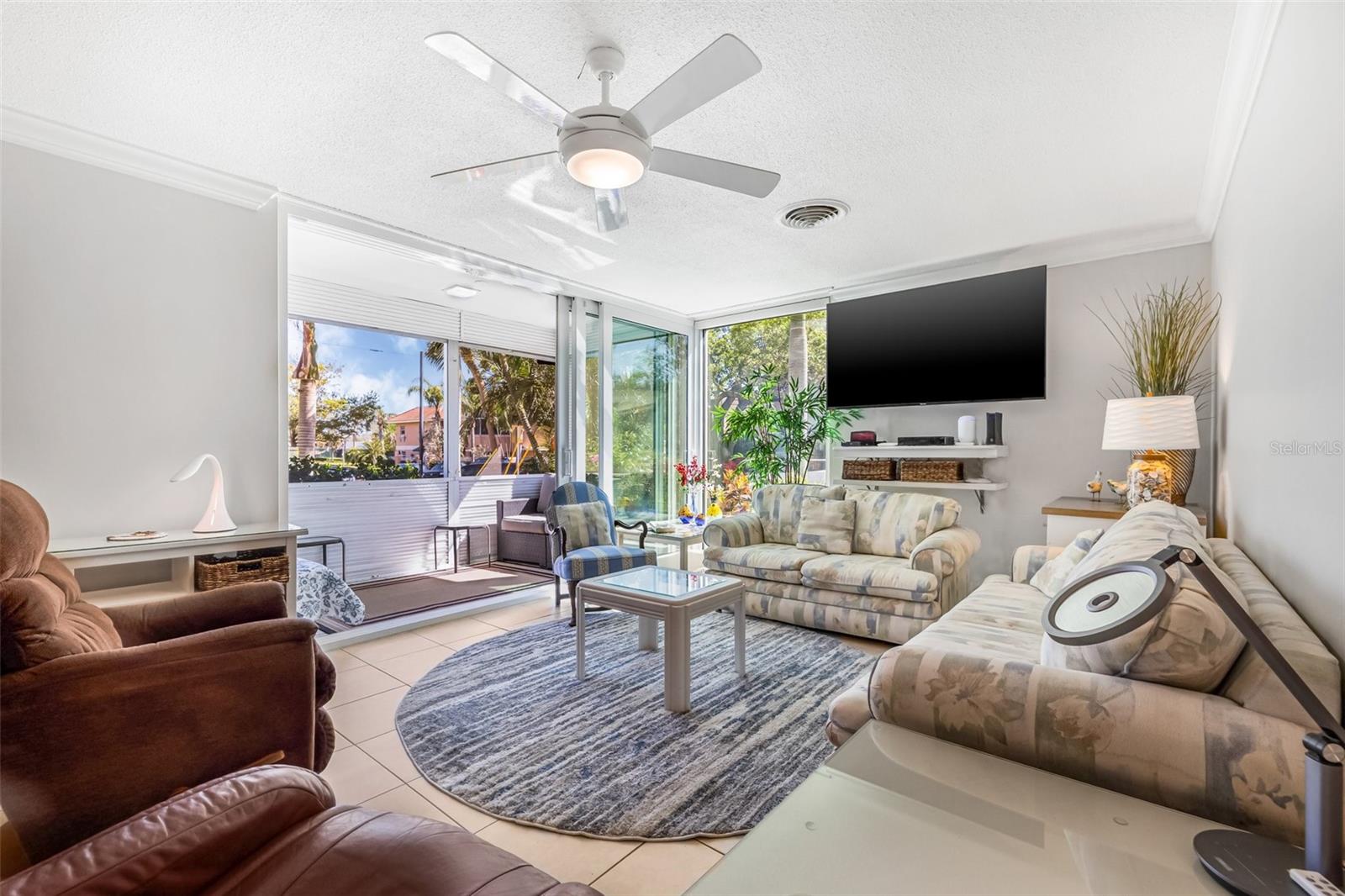 615 10TH AVE NE #1, ST PETERSBURG, FL, 33701