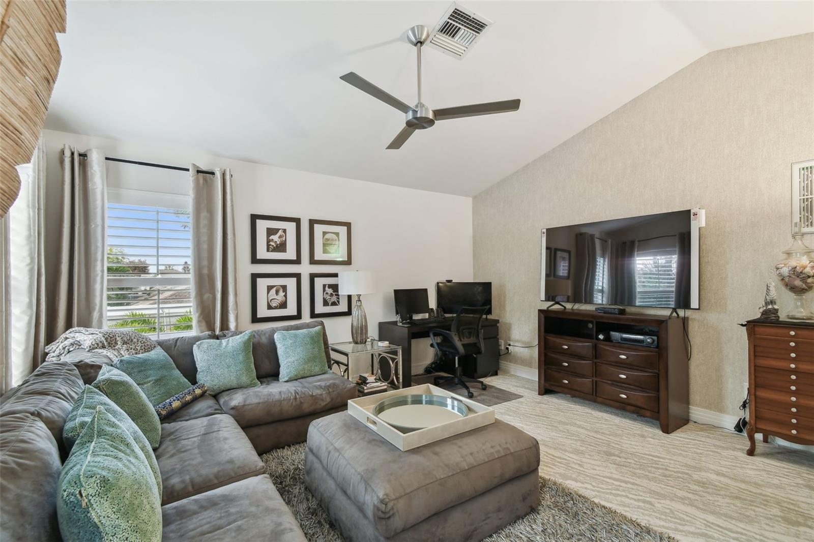 10608 GRETNA GREEN DR, TAMPA, FL, 33626