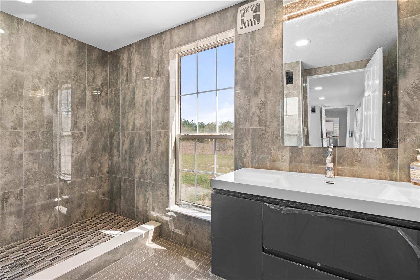 21884 WHITFIELD PL, O'BRIEN, FL, 32071