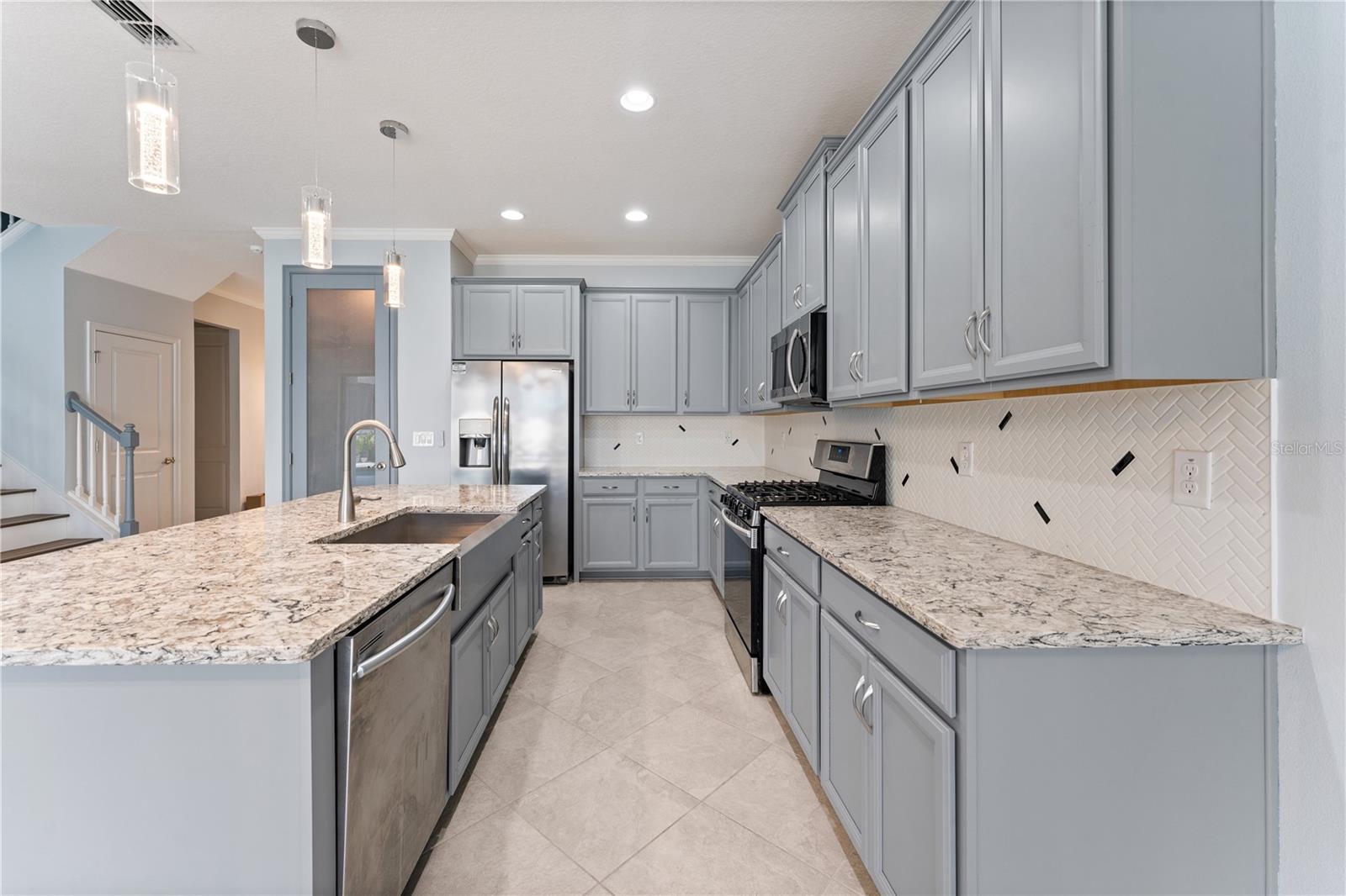 2121 SECRET CV, ODESSA, FL, 33556