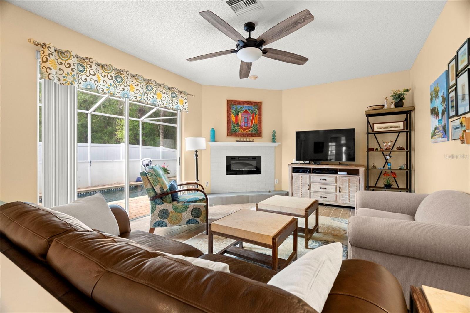 2040 FISHERMENS BND, PALM HARBOR, FL, 34685