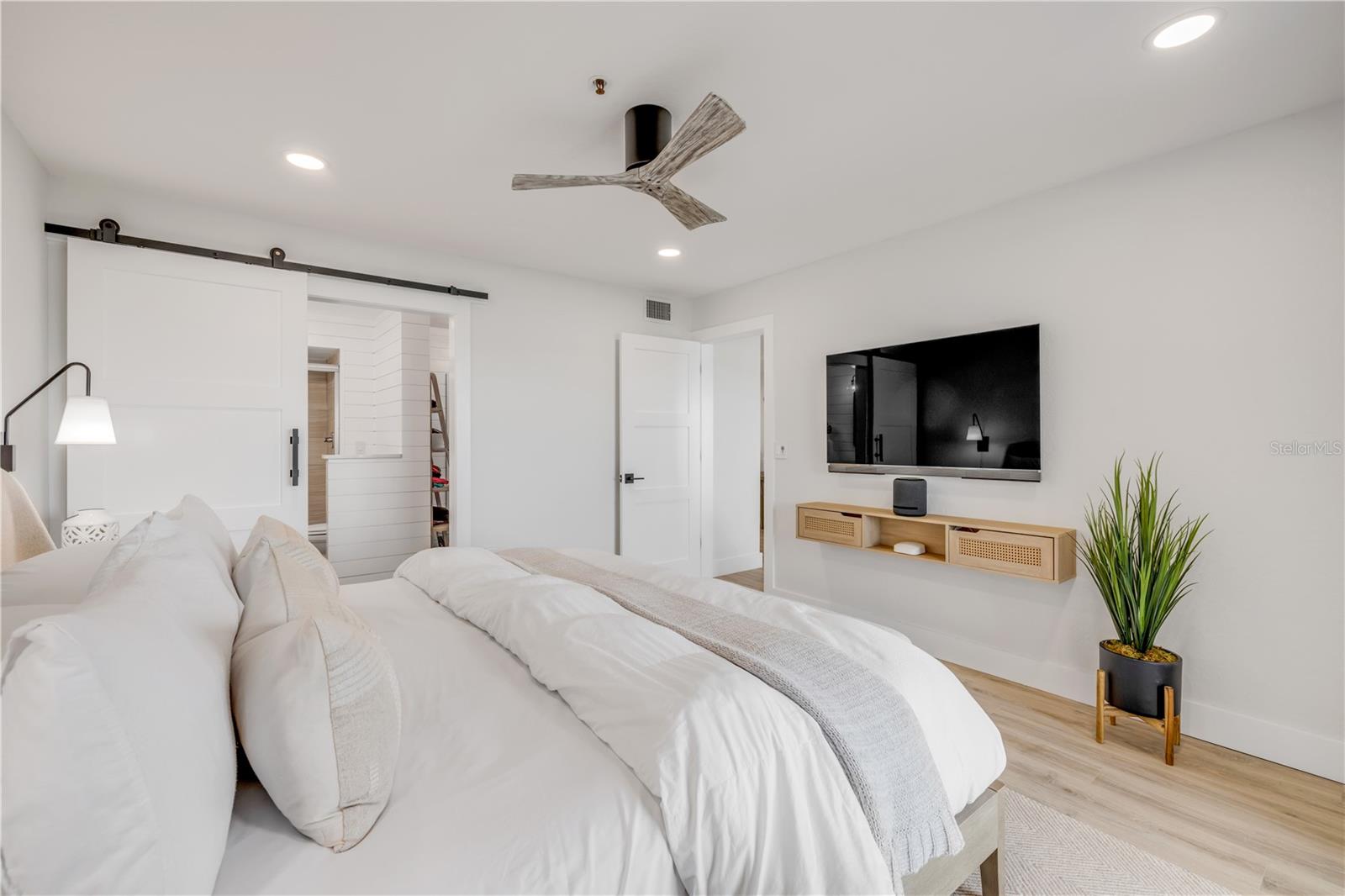 442 BOUCHELLE DR #104, NEW SMYRNA BEACH, FL, 32169