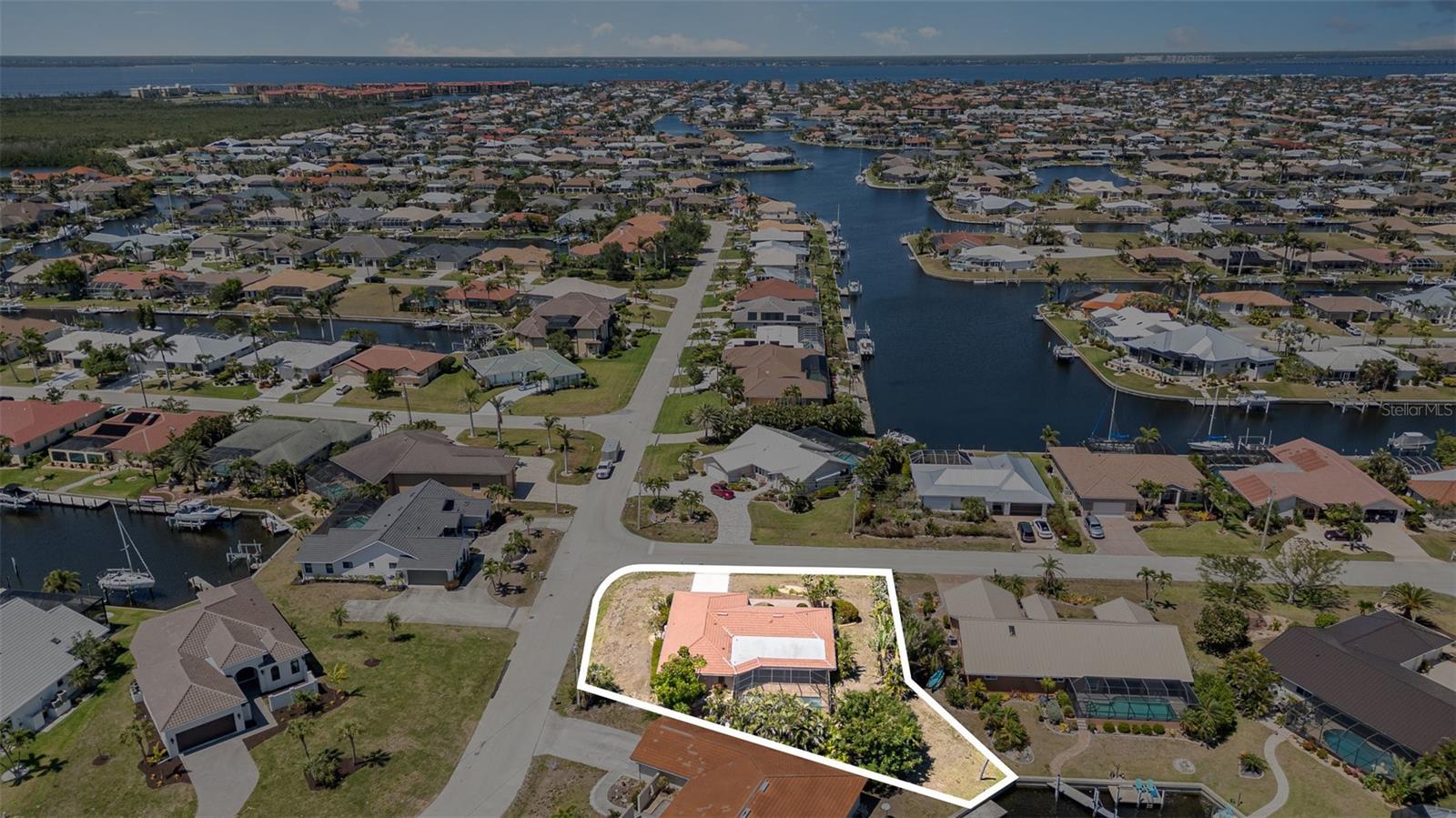 2621 VIA VENETO DR, PUNTA GORDA, FL, 33950