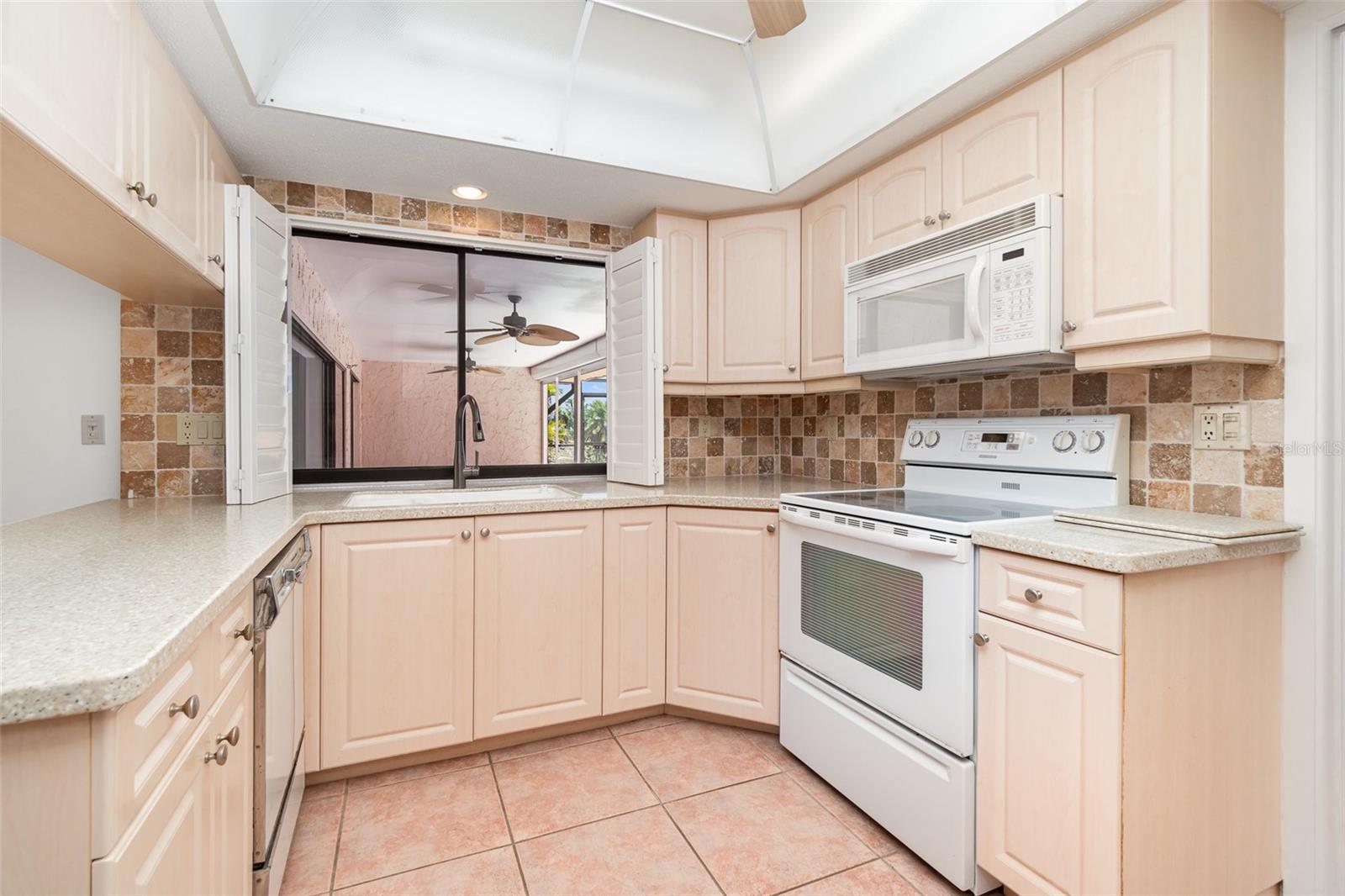 2621 VIA VENETO DR, PUNTA GORDA, FL, 33950