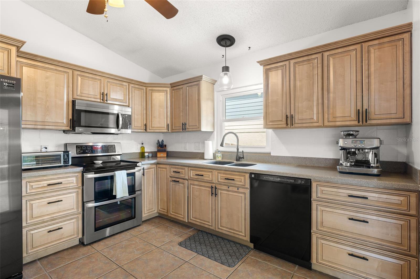 3574 RIDGE BLVD, PALM HARBOR, FL, 34684