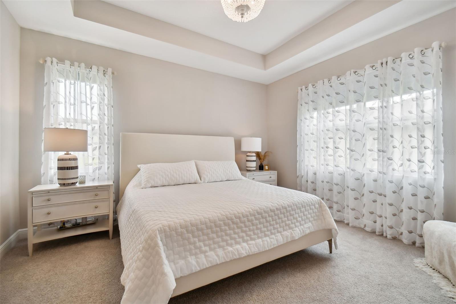 19370 HAWK VALLEY DR, TAMPA, FL, 33647