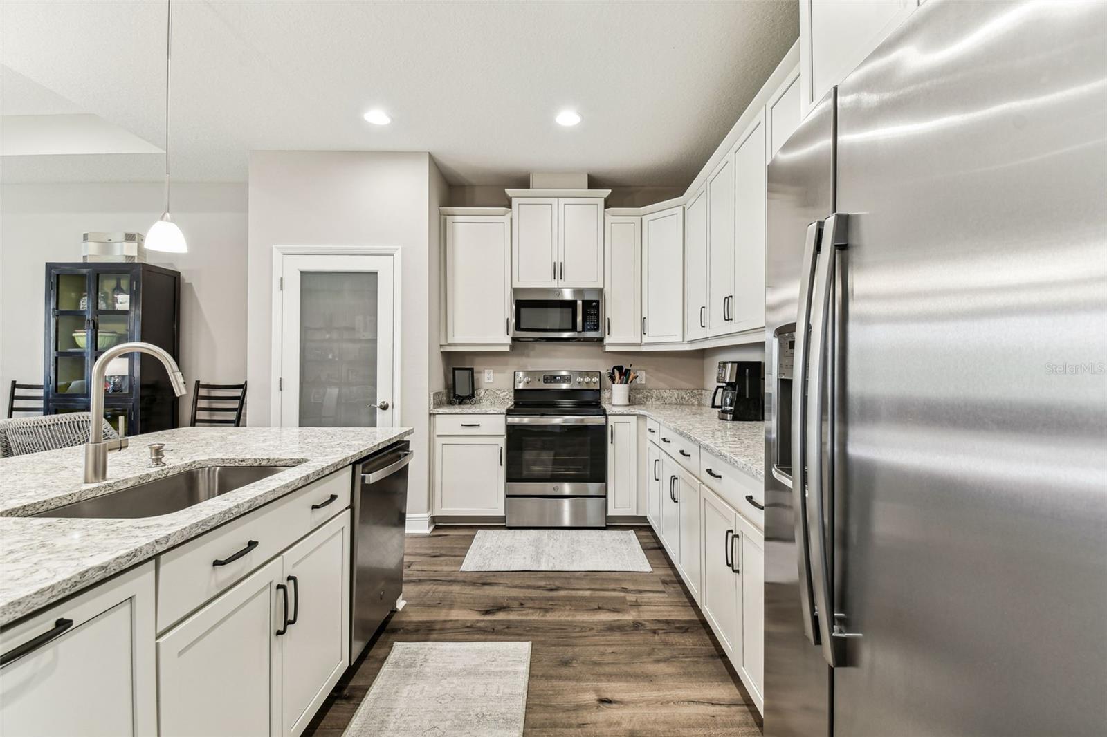 19370 HAWK VALLEY DR, TAMPA, FL, 33647