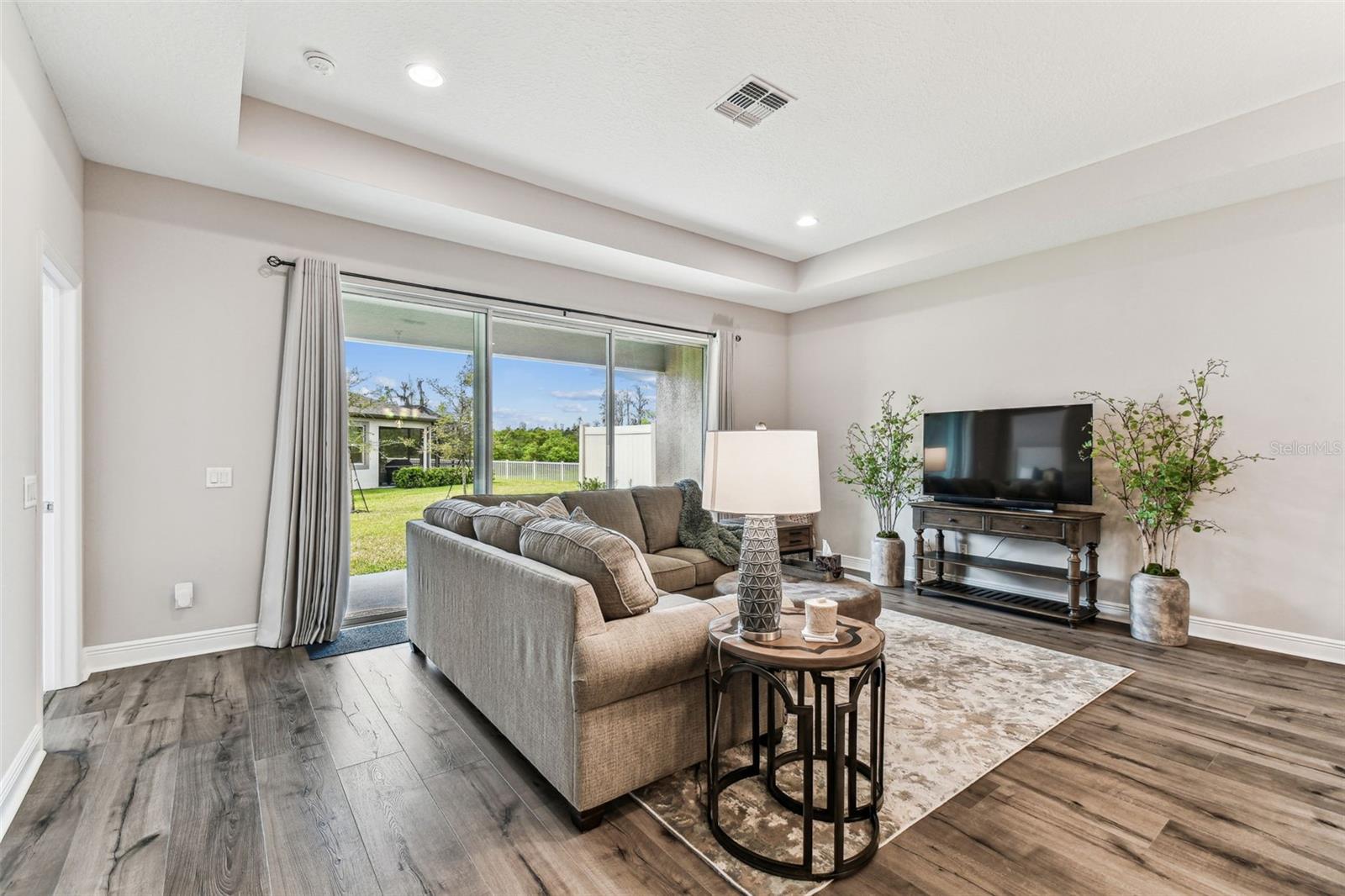 19370 HAWK VALLEY DR, TAMPA, FL, 33647