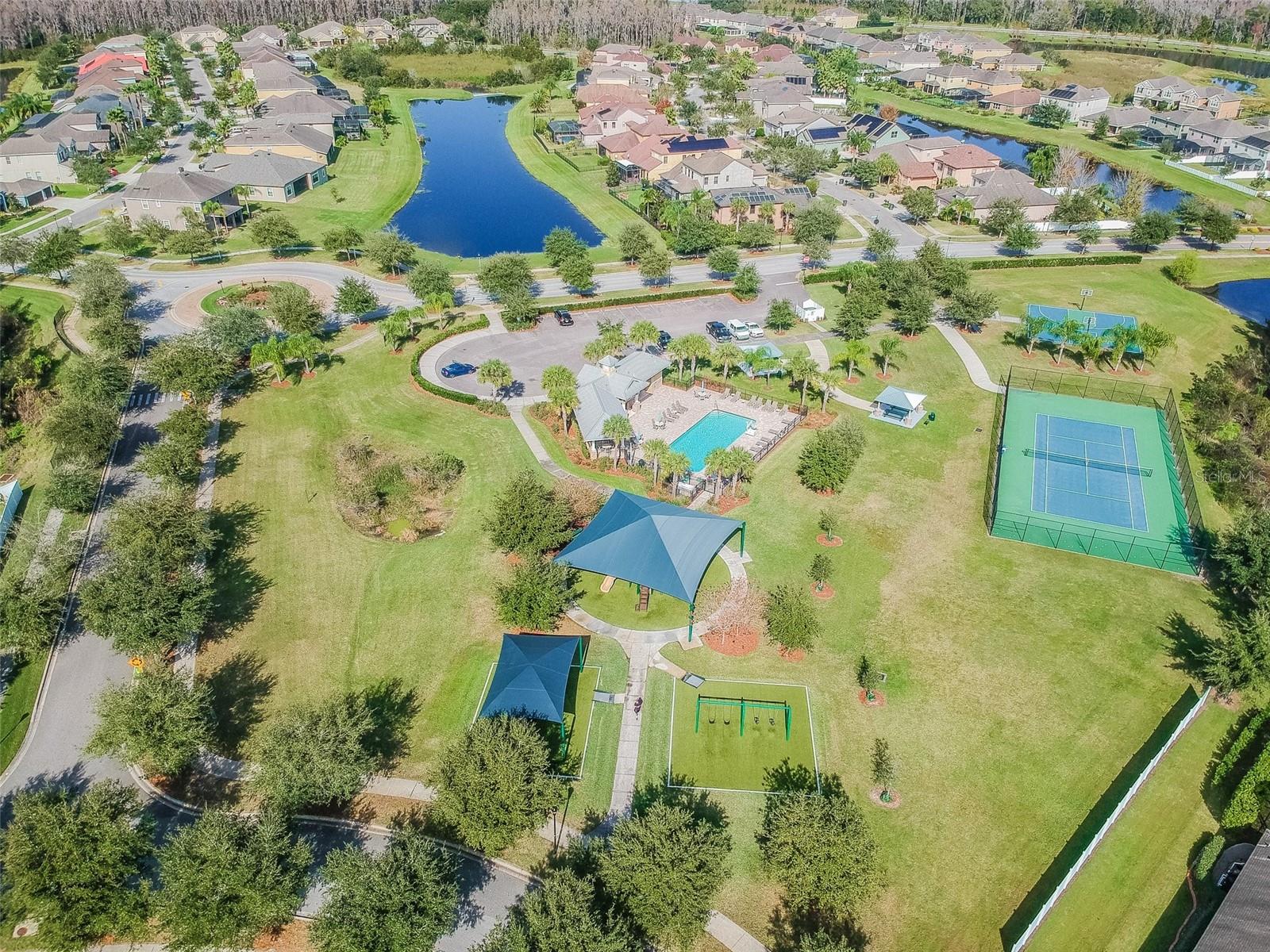 19370 HAWK VALLEY DR, TAMPA, FL, 33647