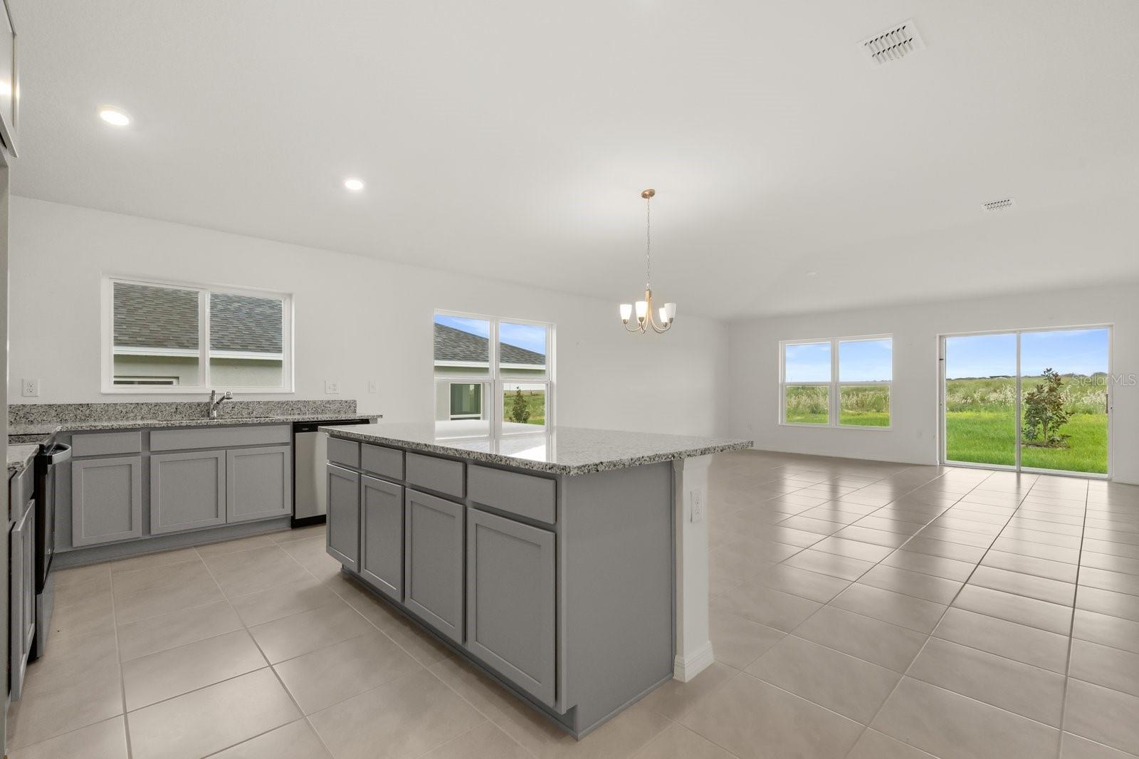 640 ROYAL PALM DR, DUNDEE, FL, 33838