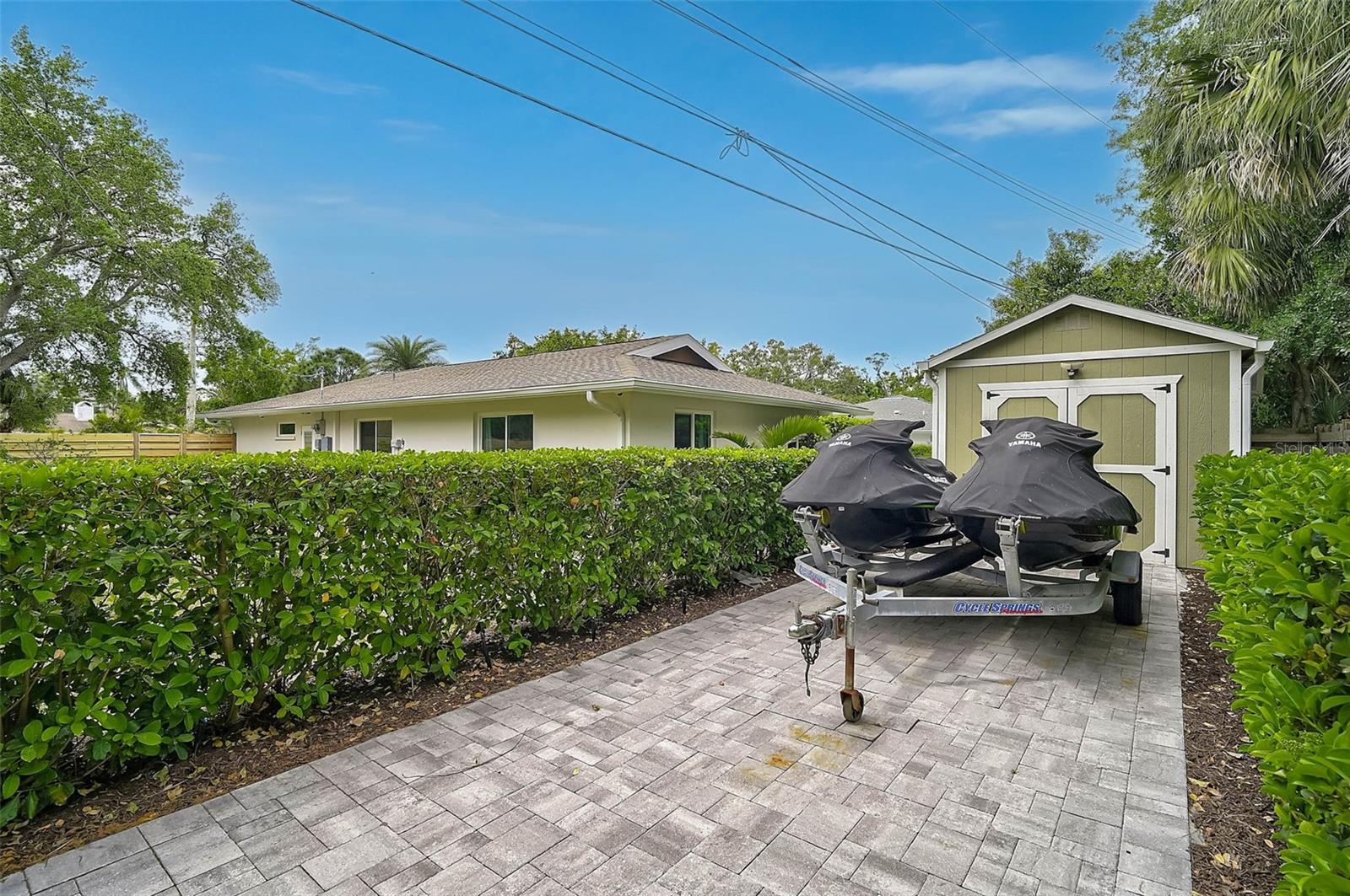 577 CORWOOD DR, SARASOTA, FL, 34234