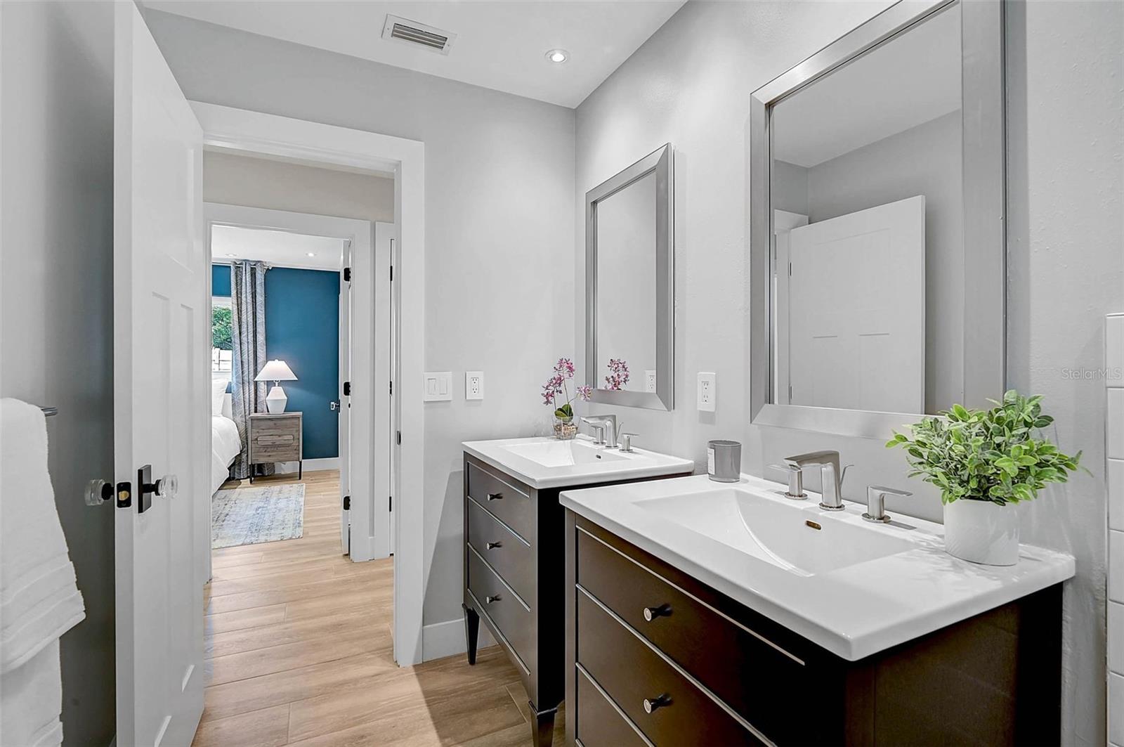 577 CORWOOD DR, SARASOTA, FL, 34234