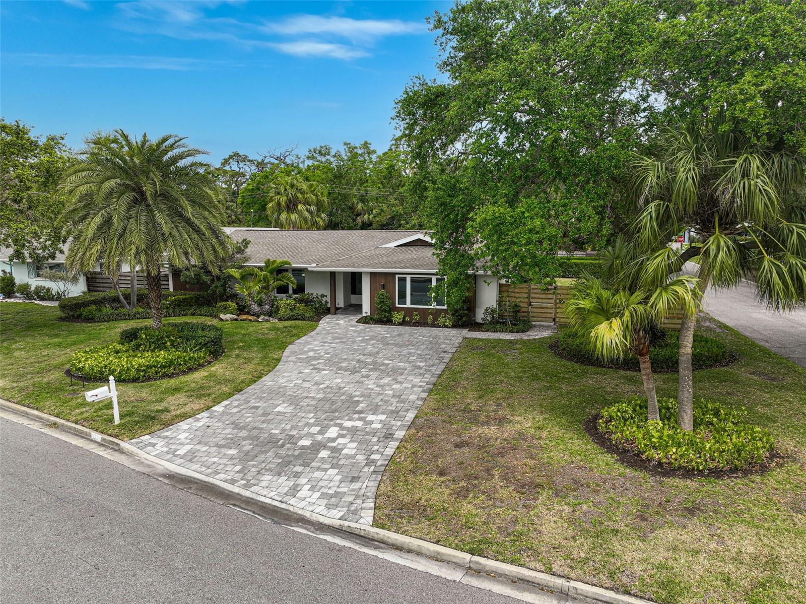 577 CORWOOD DR, SARASOTA, FL, 34234