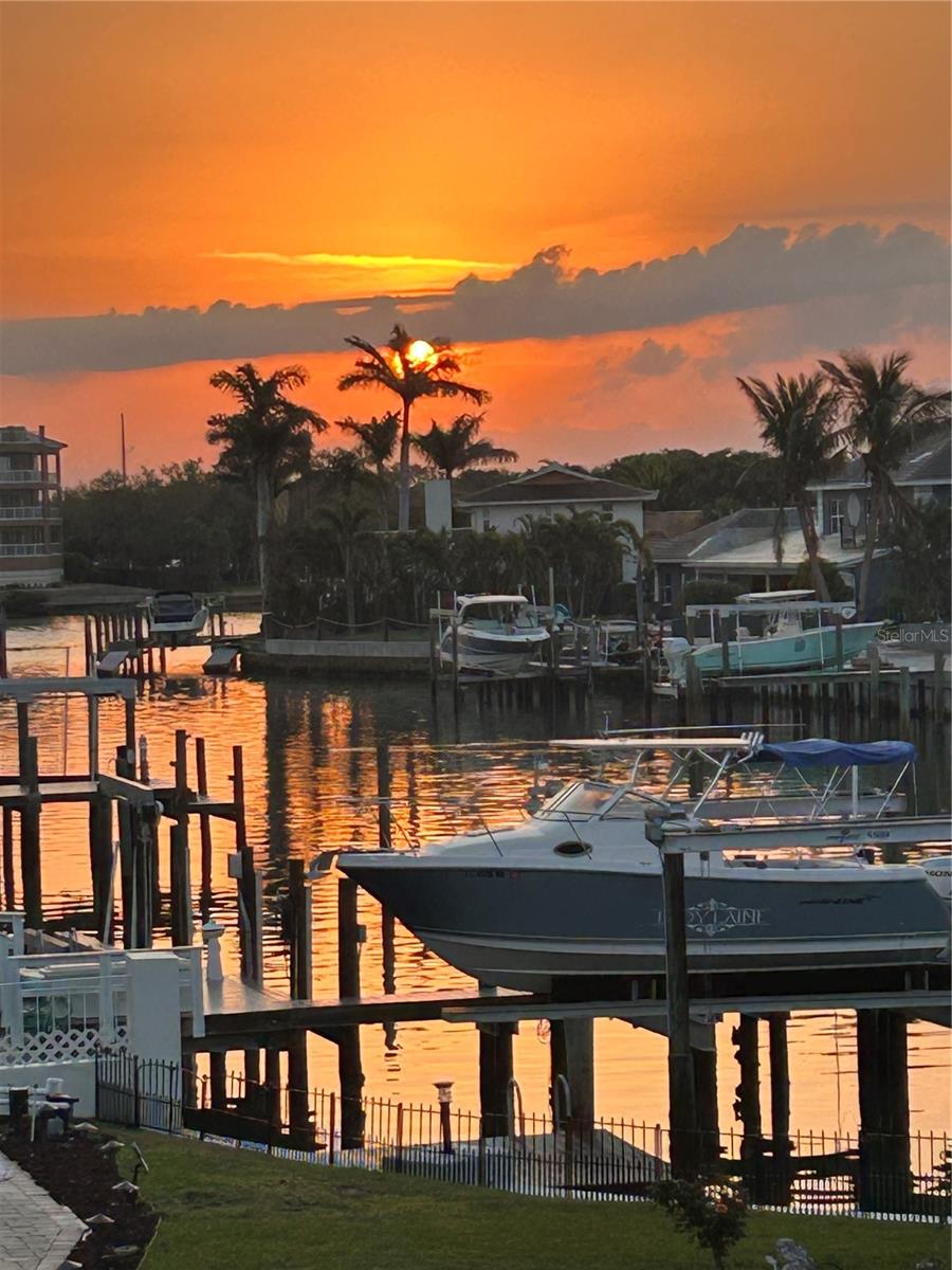 5900 LEELAND ST S, ST PETERSBURG, FL, 33715