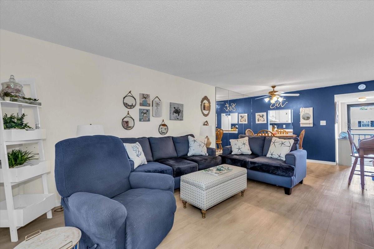 204 46TH AVENUE TER W #412, BRADENTON, FL, 34207