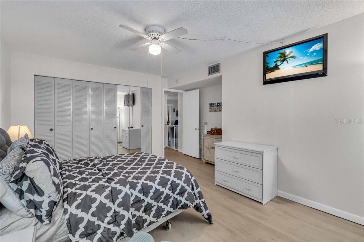204 46TH AVENUE TER W #412, BRADENTON, FL, 34207