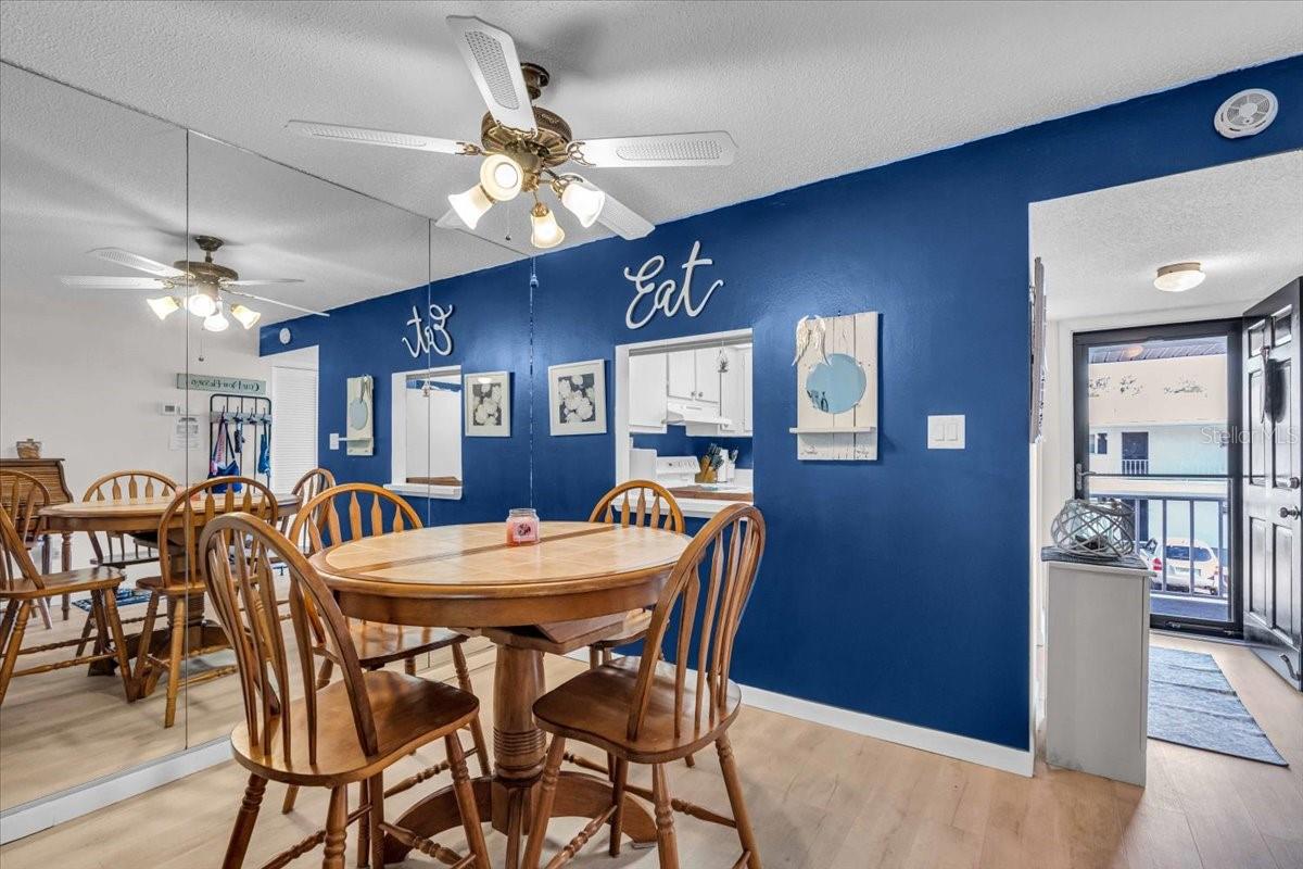 204 46TH AVENUE TER W #412, BRADENTON, FL, 34207