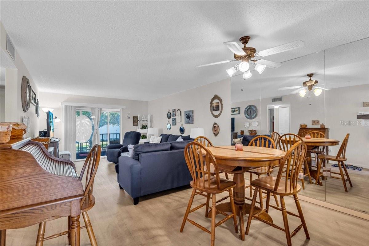 204 46TH AVENUE TER W #412, BRADENTON, FL, 34207