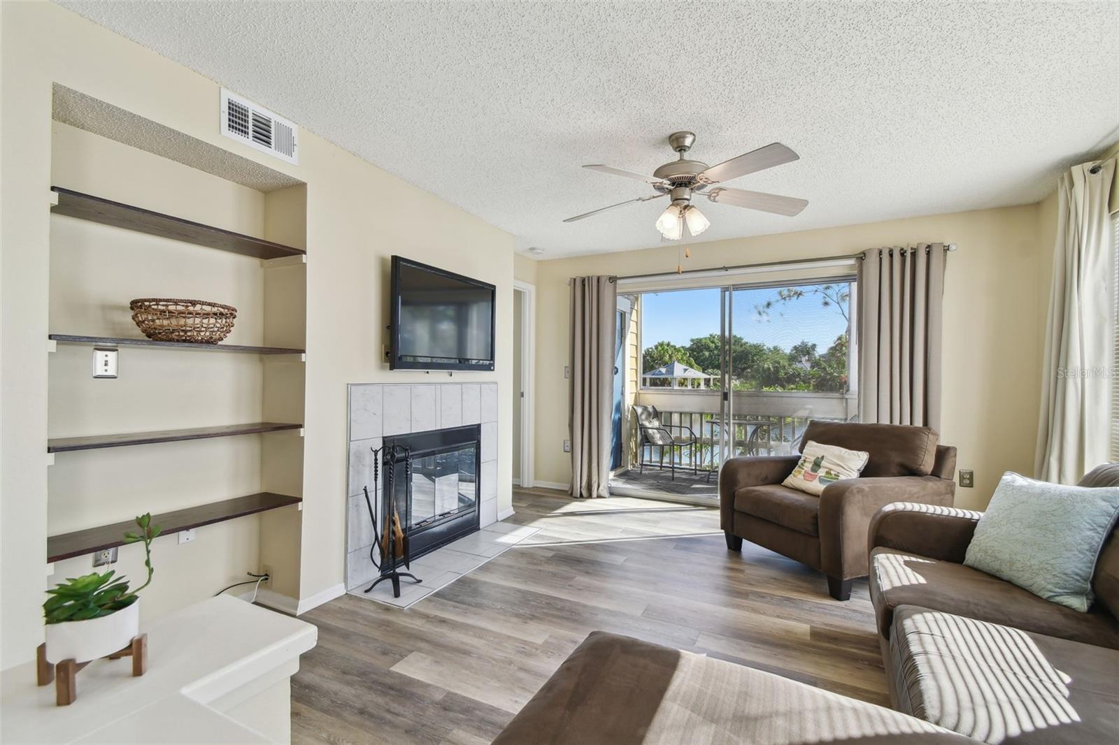 115 112TH AVE NE #1027, ST PETERSBURG, FL, 33716