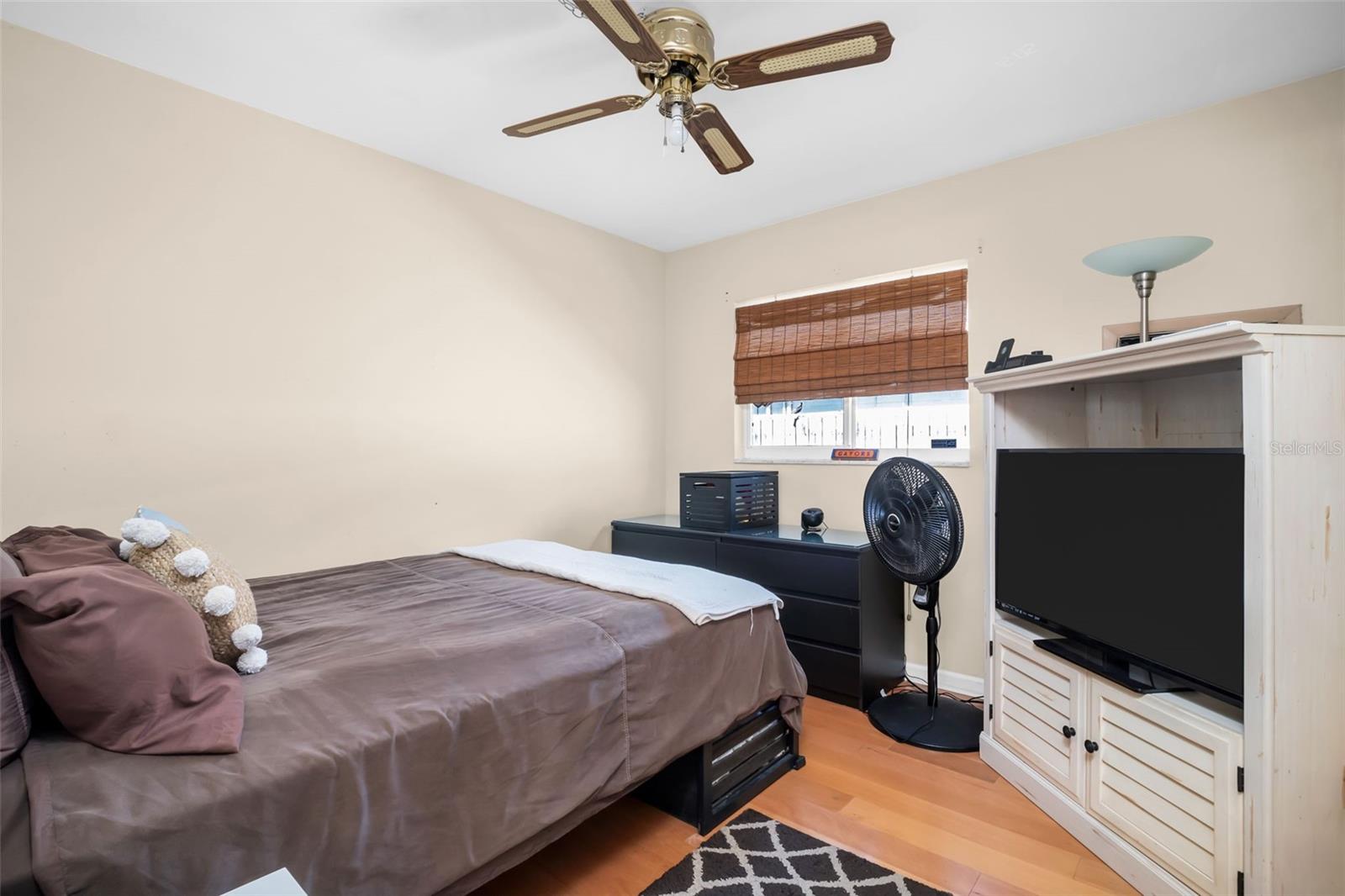 753 ALMEDA ST N, ST PETERSBURG, FL, 33702