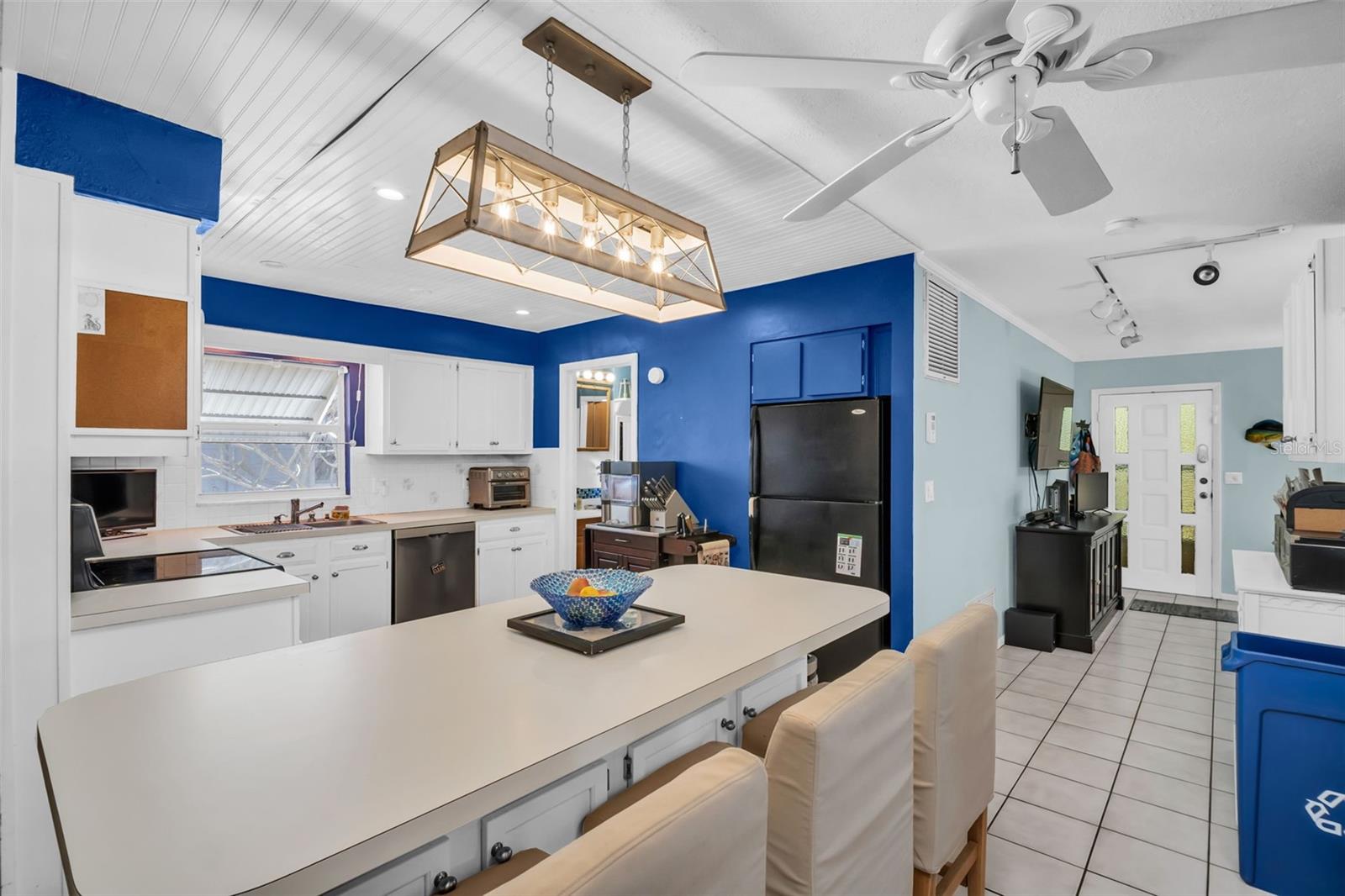 753 ALMEDA ST N, ST PETERSBURG, FL, 33702