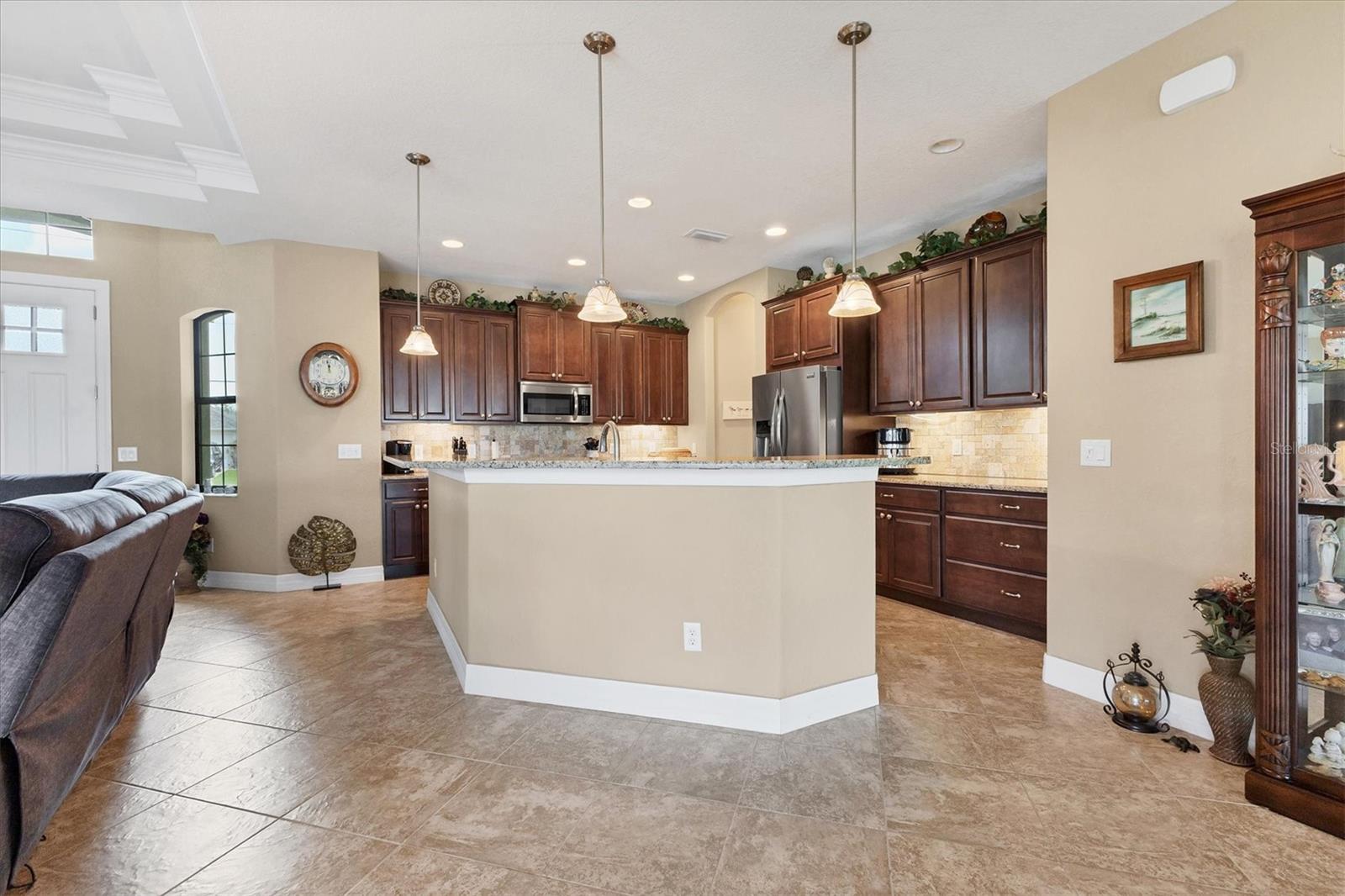 758 ROTONDA CIR, ROTONDA WEST, FL, 33947
