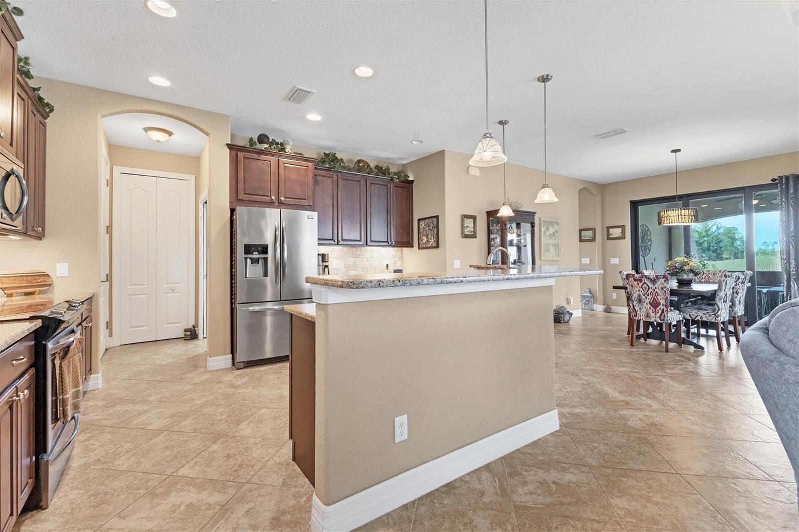 758 ROTONDA CIR, ROTONDA WEST, FL, 33947