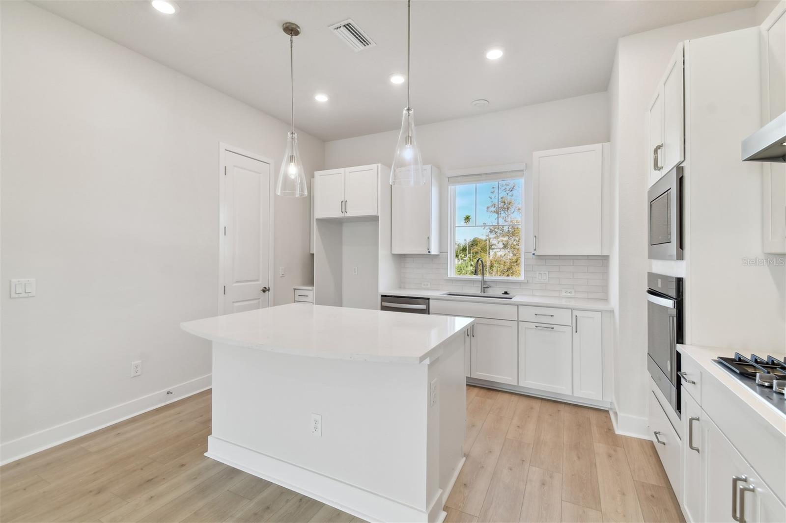 3130 4TH TER N, ST PETERSBURG, FL, 33713