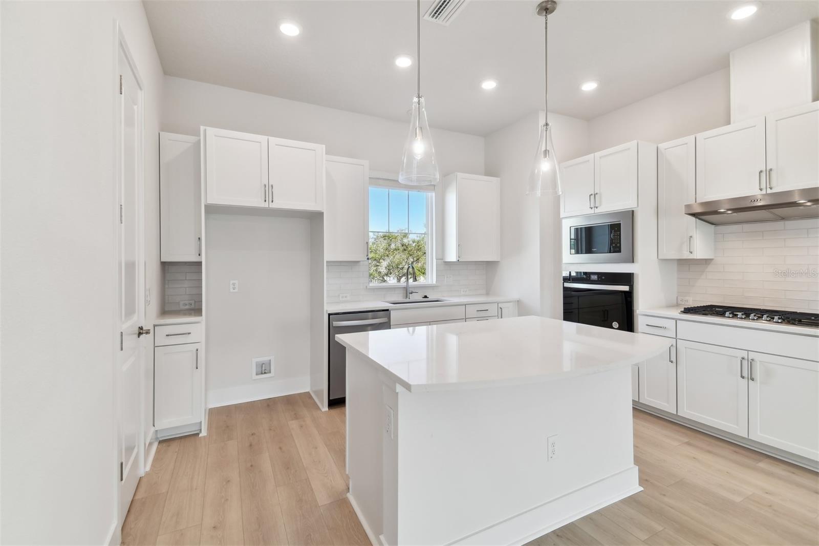 3130 4TH TER N, ST PETERSBURG, FL, 33713