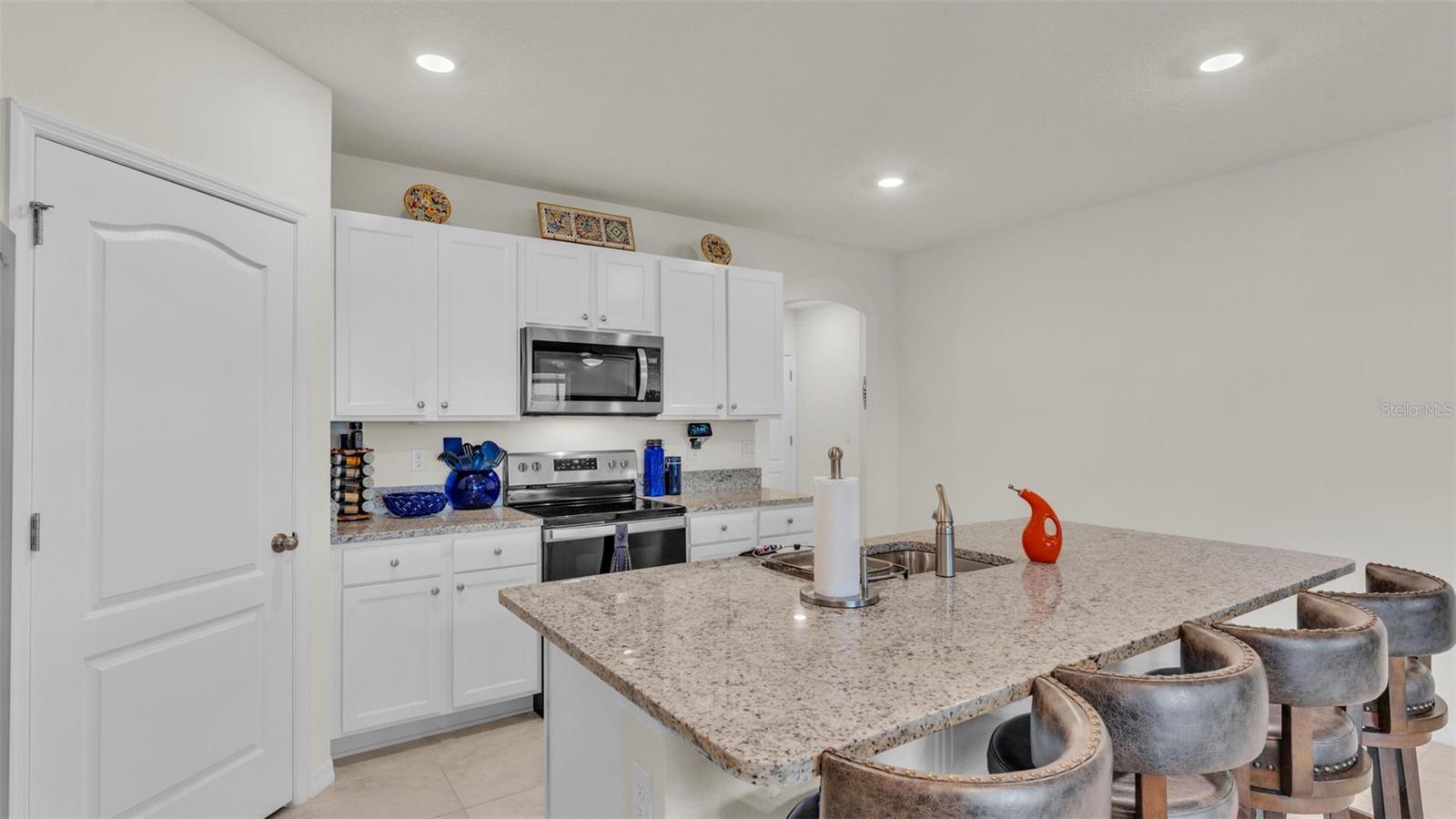 2370 WHITE LILLY DR, KISSIMMEE, FL, 34747