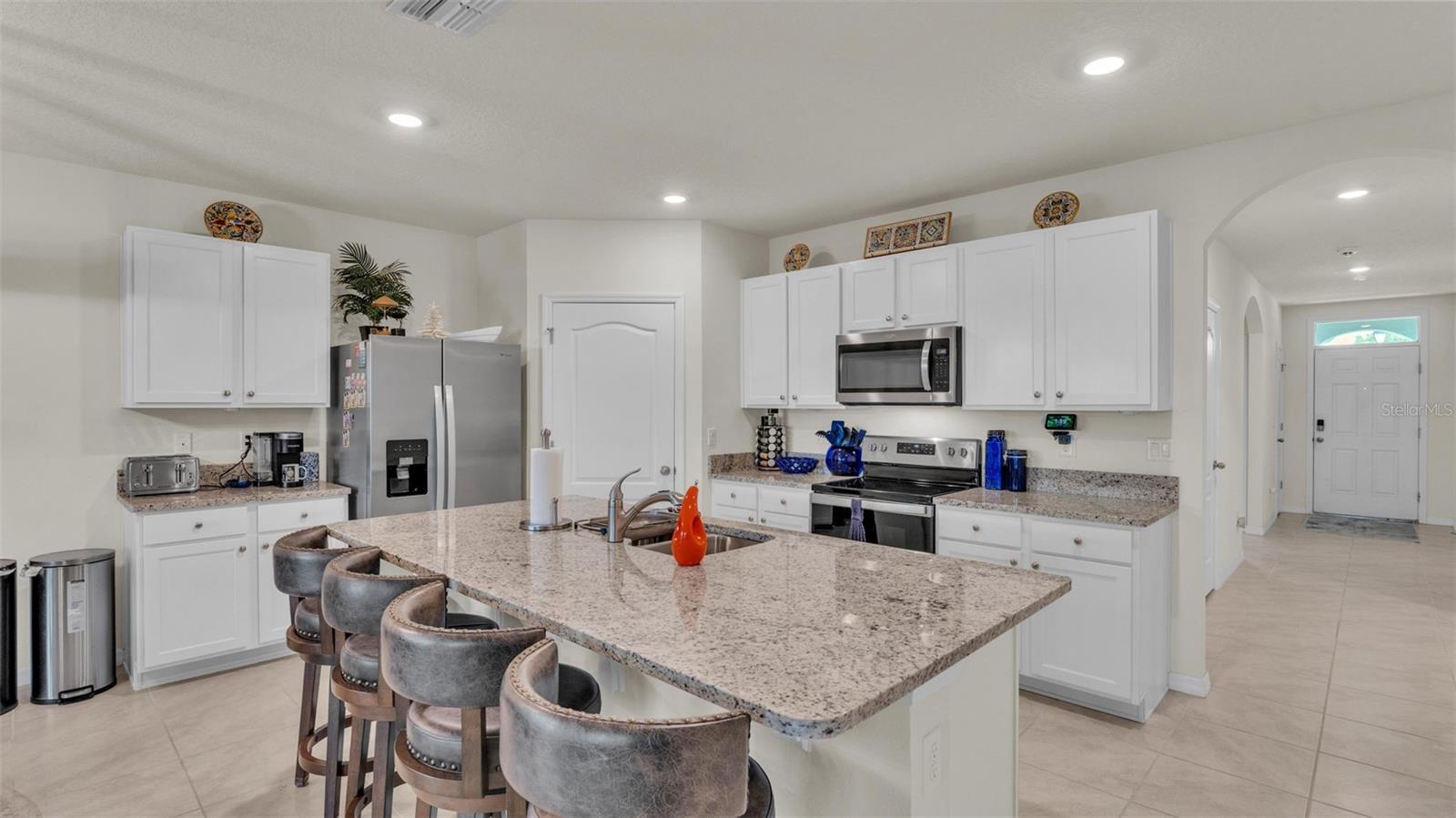 2370 WHITE LILLY DR, KISSIMMEE, FL, 34747