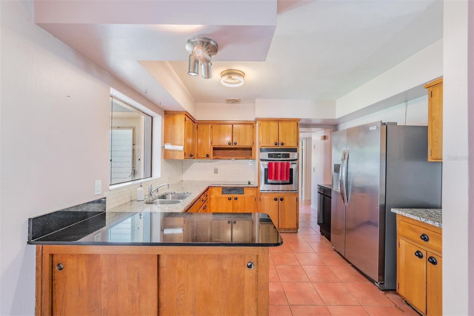 559 OAKWOOD DR, LARGO, FL, 33771