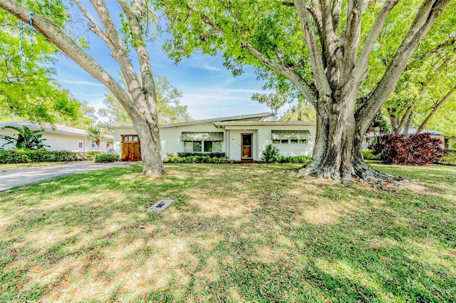 559 OAKWOOD DR, LARGO, FL, 33771