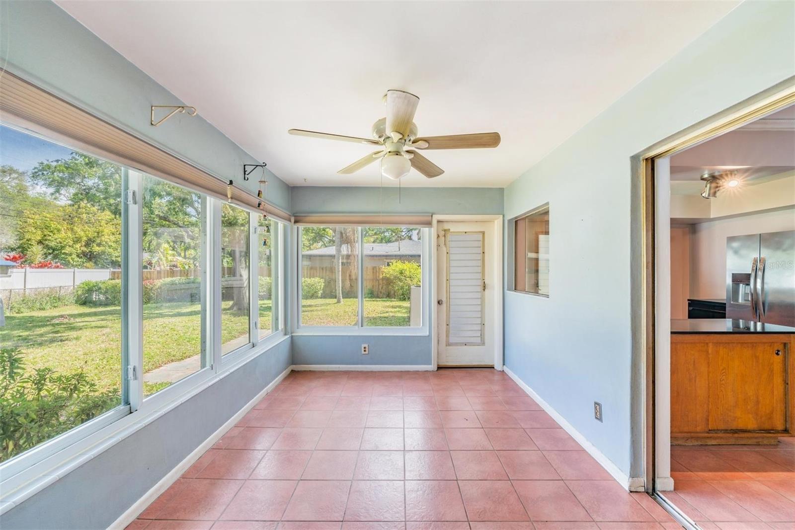 559 OAKWOOD DR, LARGO, FL, 33771