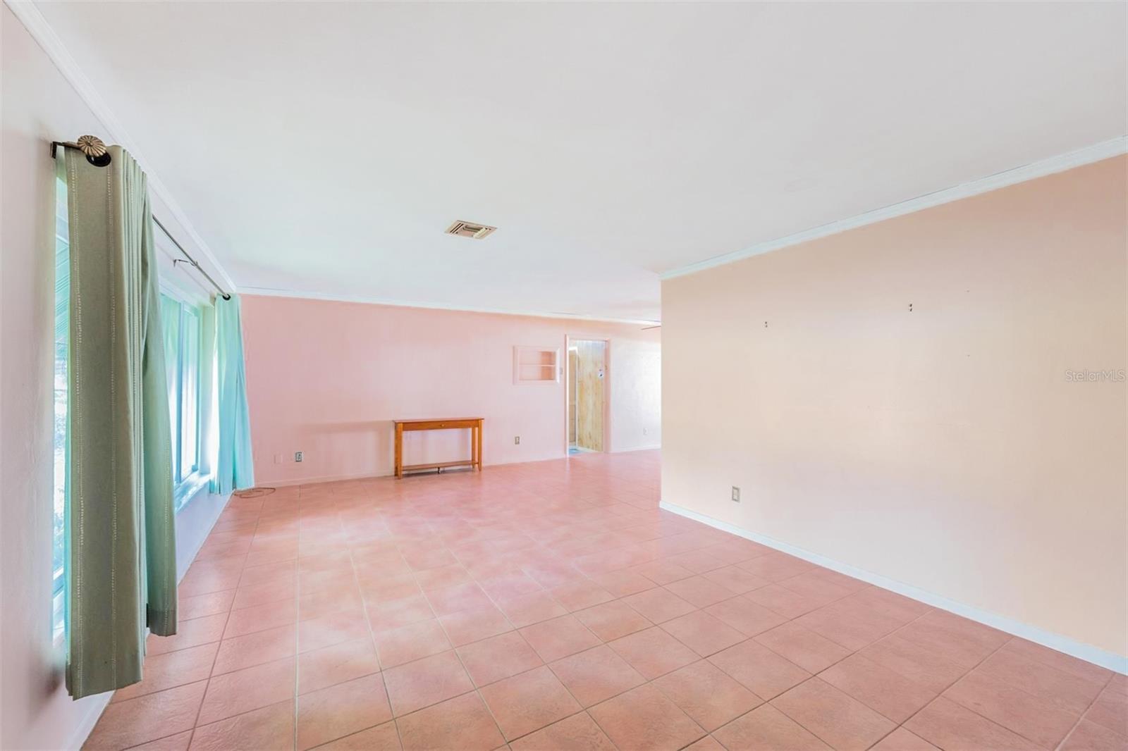 559 OAKWOOD DR, LARGO, FL, 33771