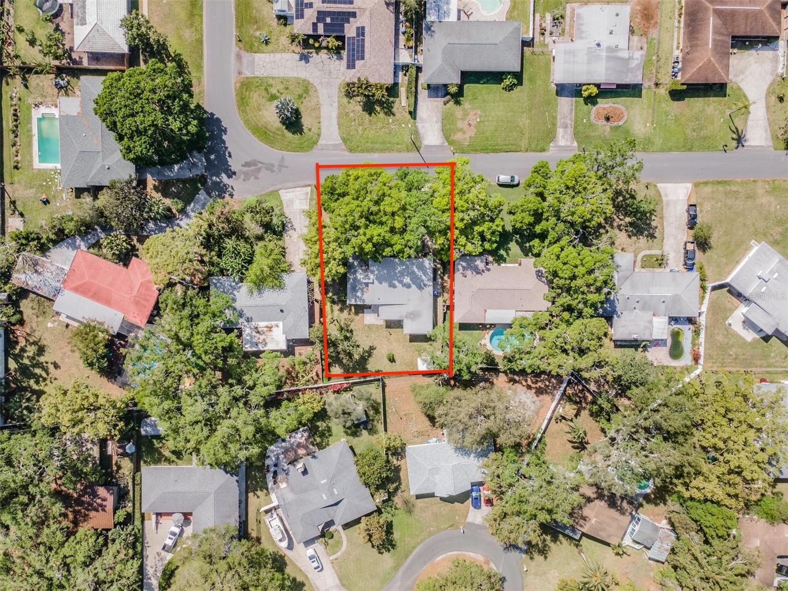 559 OAKWOOD DR, LARGO, FL, 33771