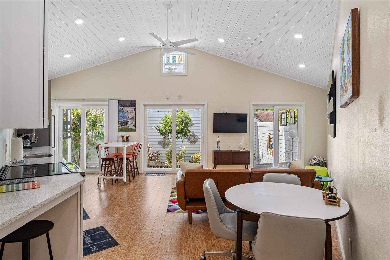 1500 9TH AVE N, ST PETERSBURG, FL, 33705