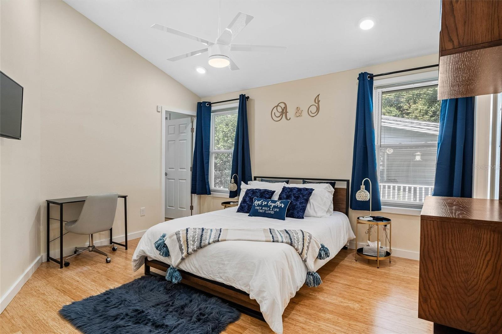 1500 9TH AVE N, ST PETERSBURG, FL, 33705