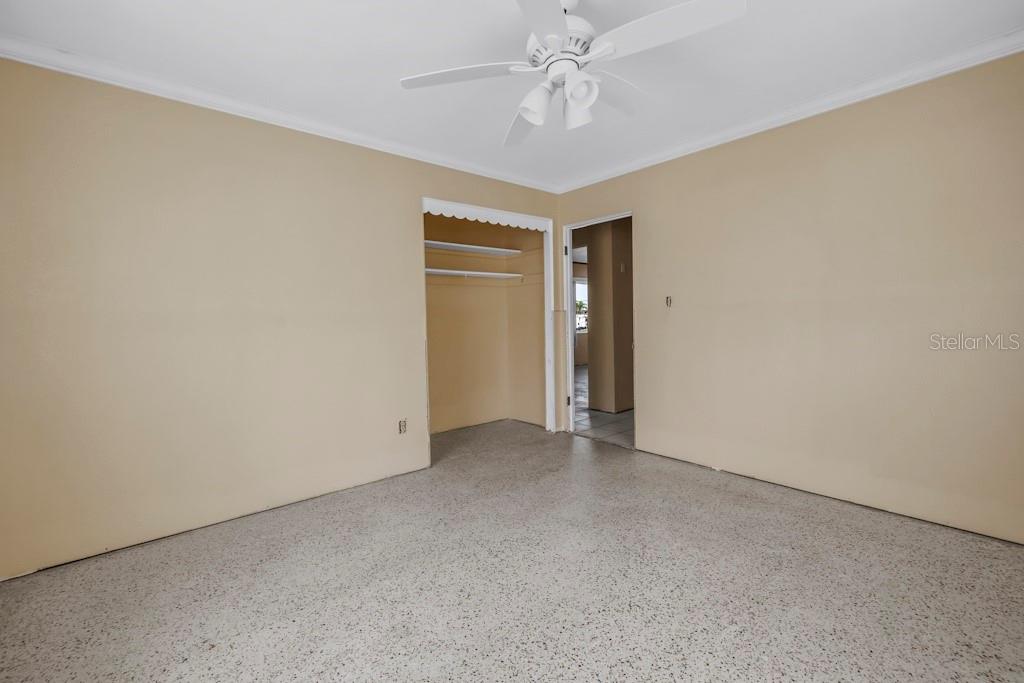 10215 3RD ST E, TREASURE ISLAND, FL, 33706