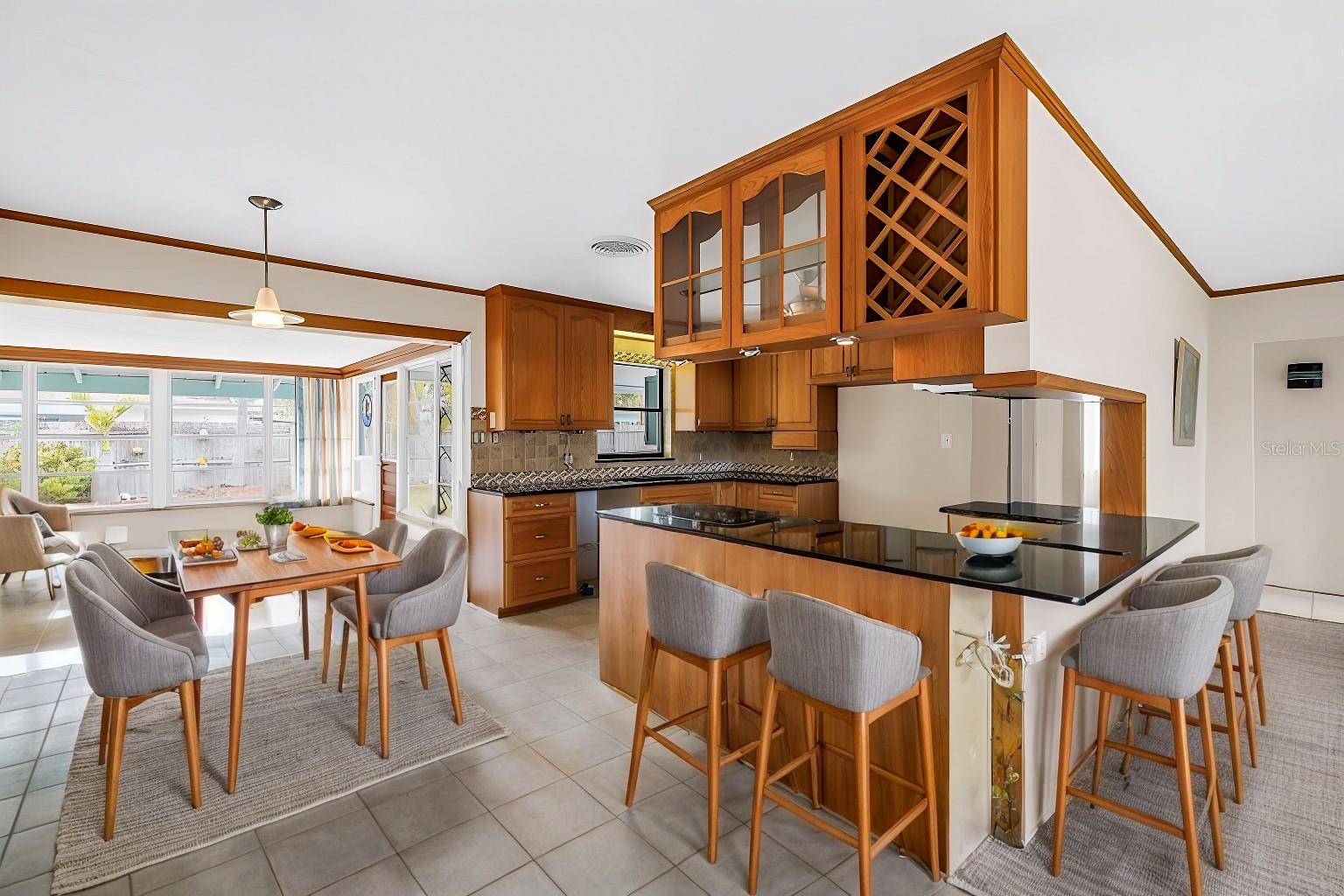 10215 3RD ST E, TREASURE ISLAND, FL, 33706