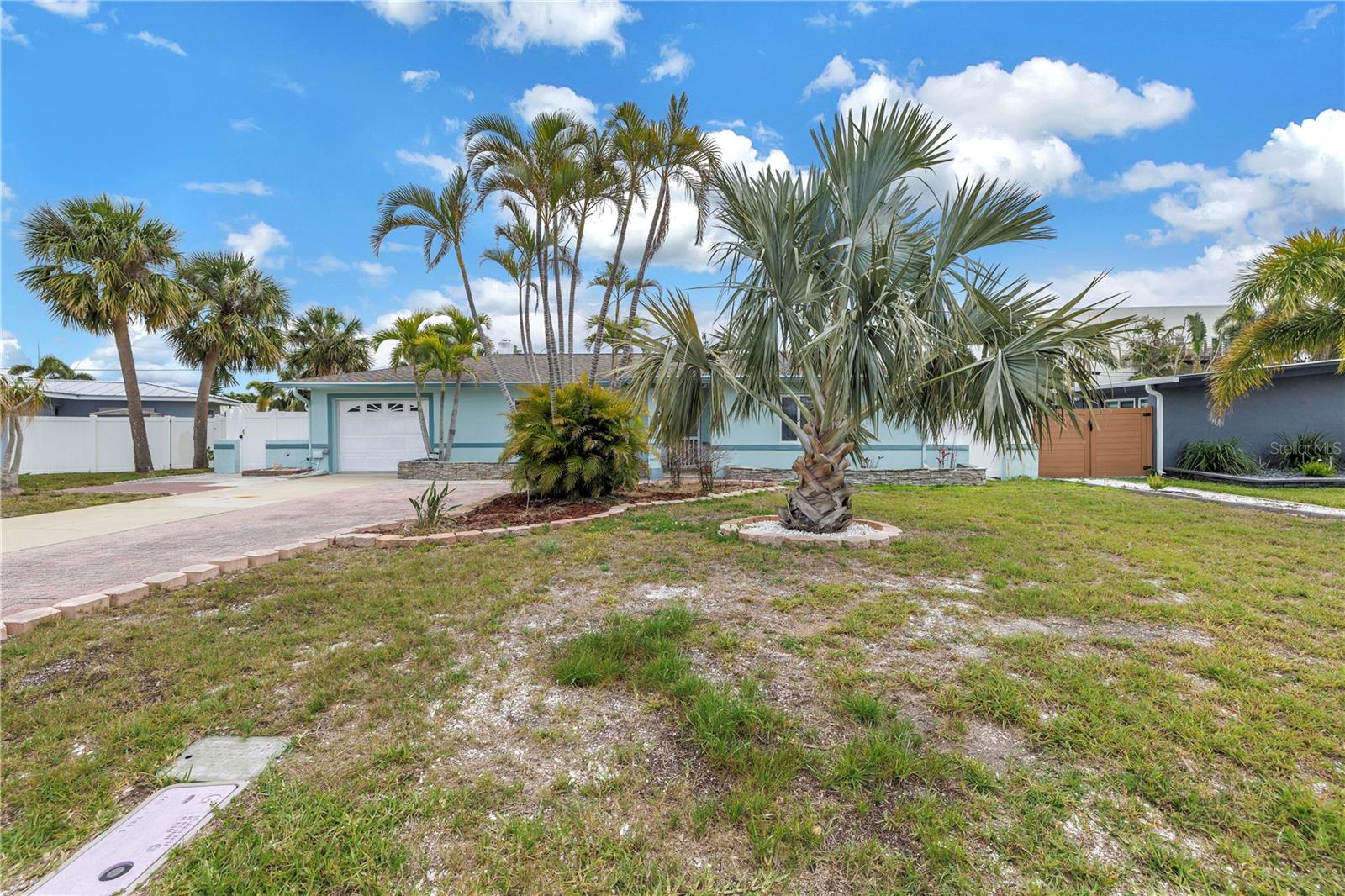 10215 3RD ST E, TREASURE ISLAND, FL, 33706