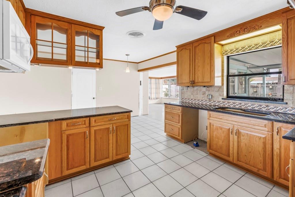 10215 3RD ST E, TREASURE ISLAND, FL, 33706