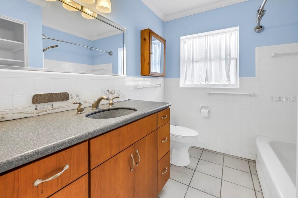 10215 3RD ST E, TREASURE ISLAND, FL, 33706