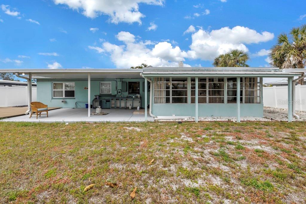 10215 3RD ST E, TREASURE ISLAND, FL, 33706