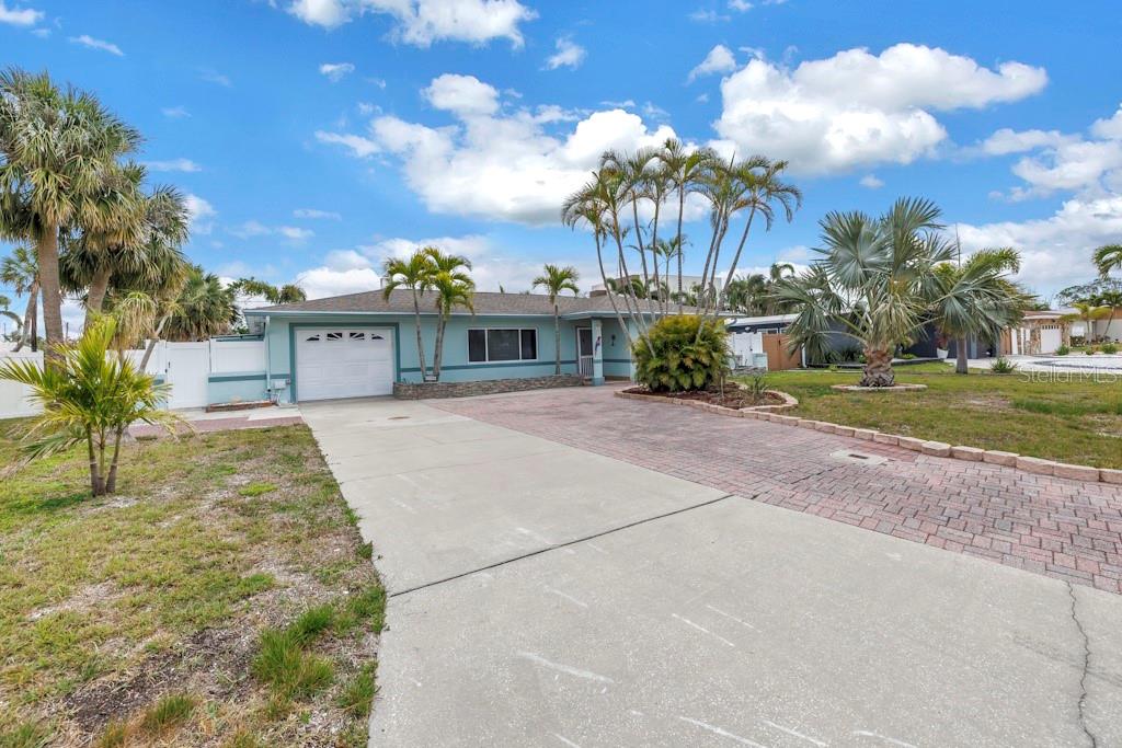 10215 3RD ST E, TREASURE ISLAND, FL, 33706