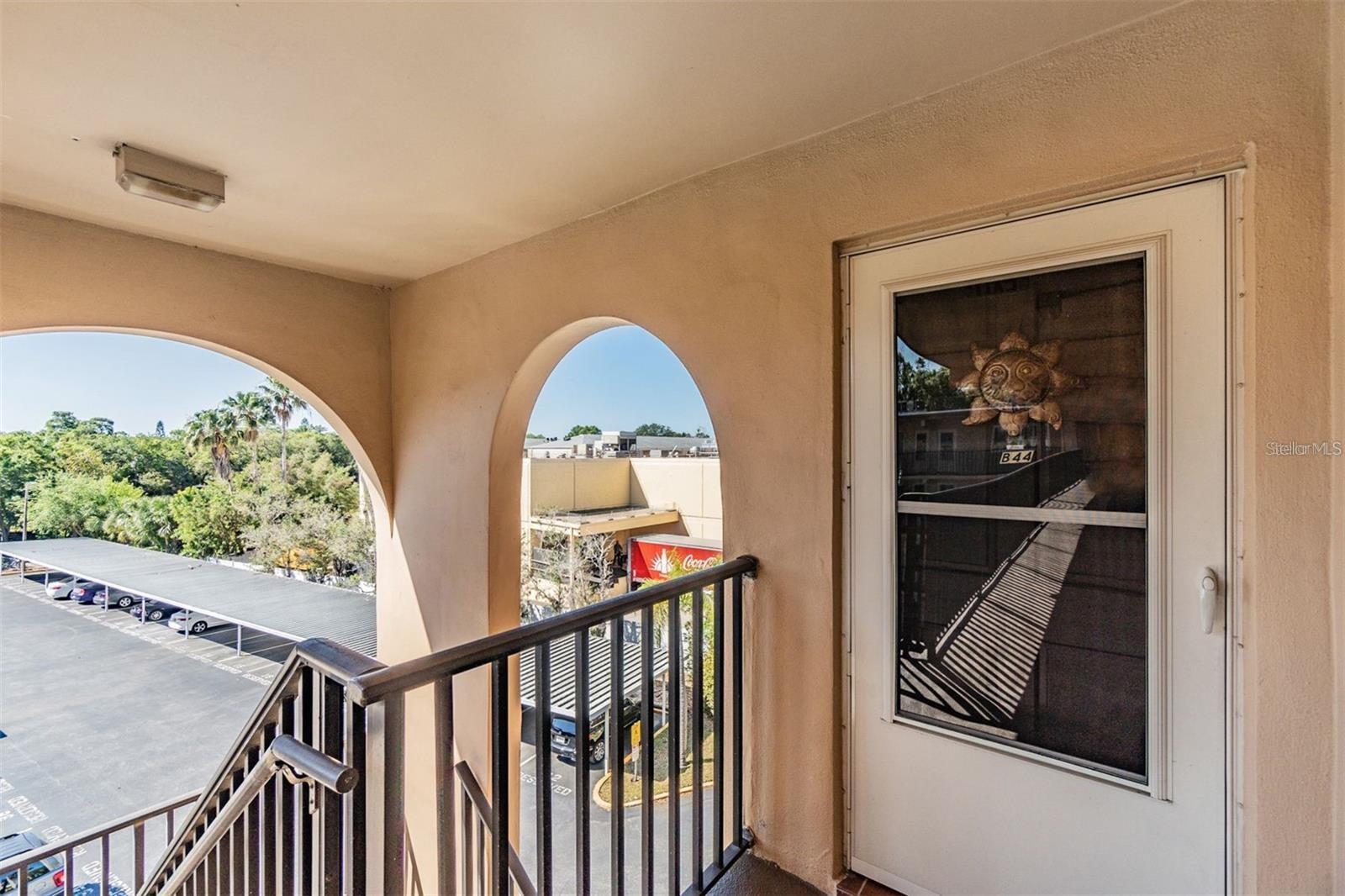 2525 WEST BAY DR #B44, BELLEAIR BLUFFS, FL, 33770