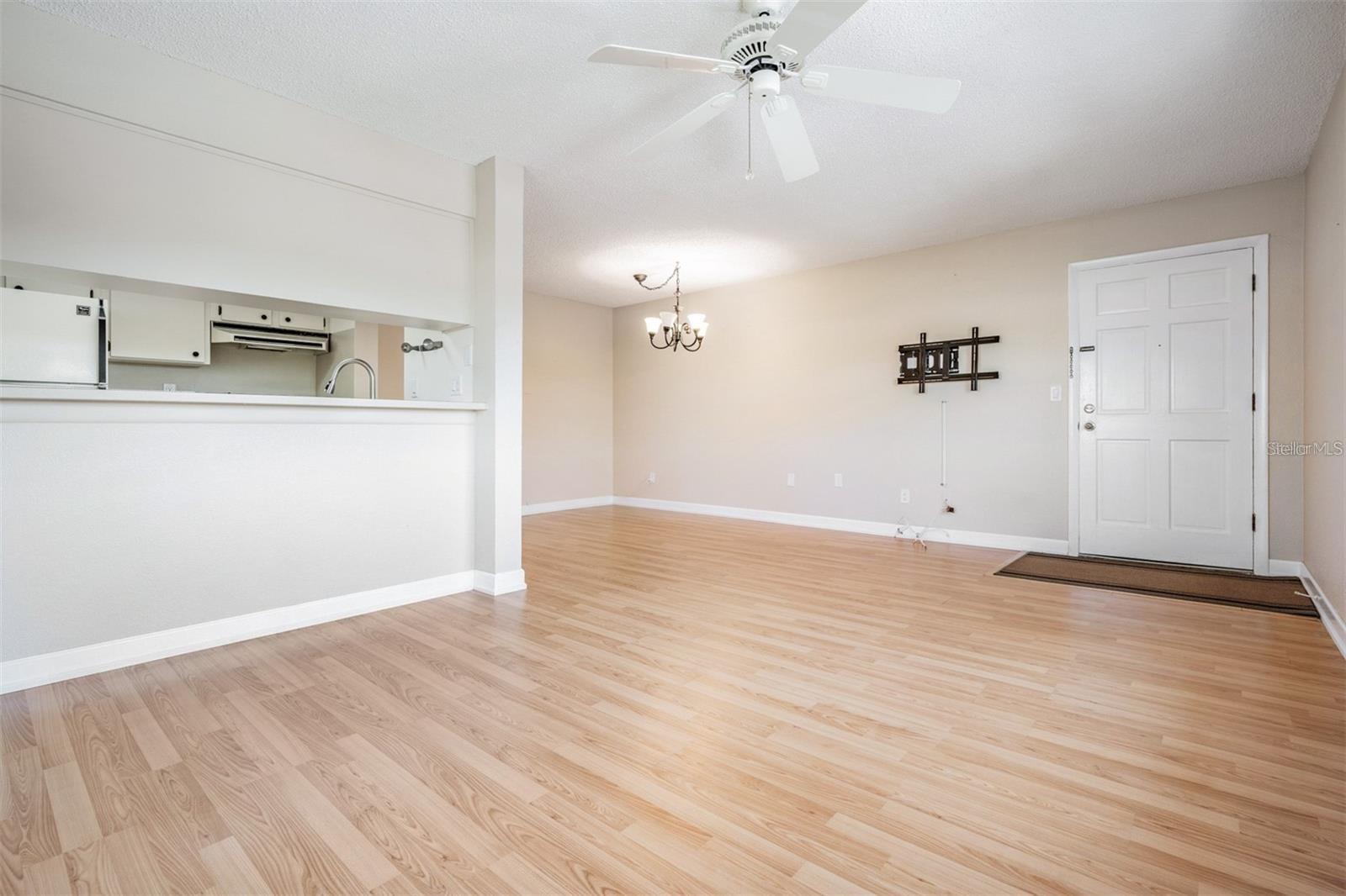 2525 WEST BAY DR #B44, BELLEAIR BLUFFS, FL, 33770