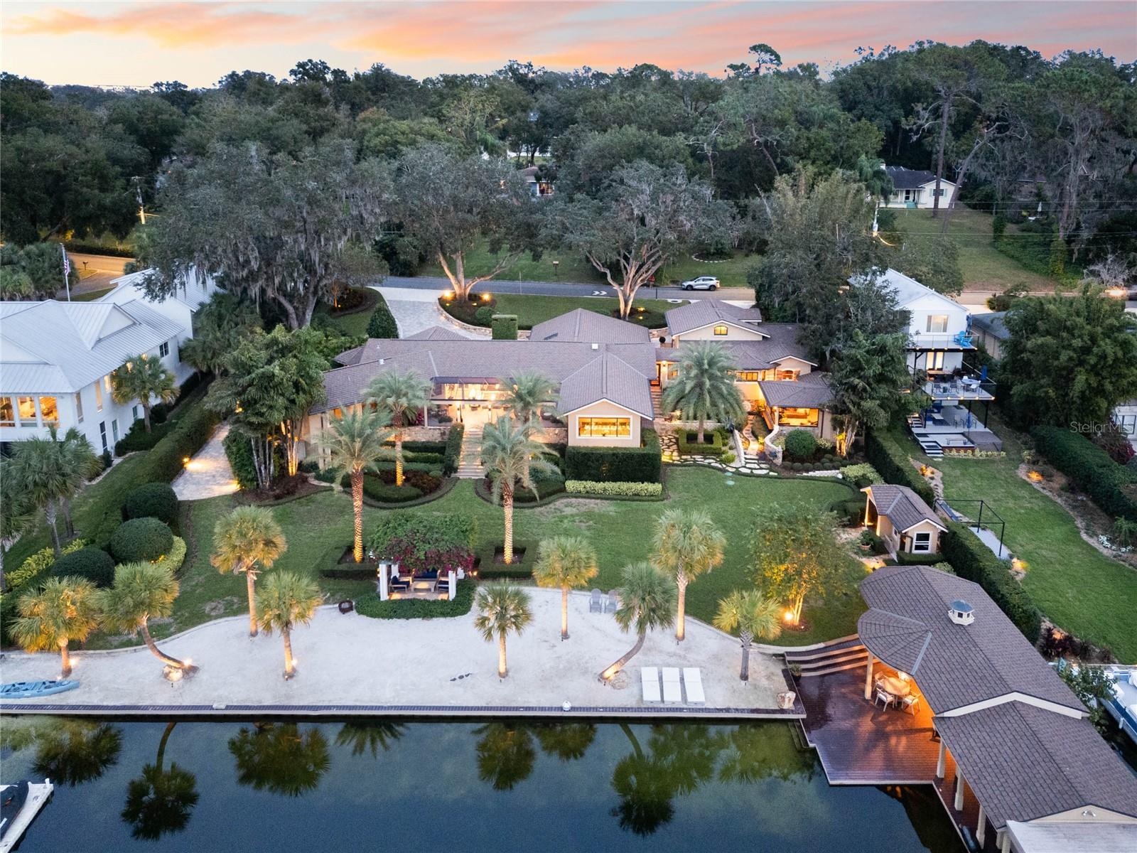 1945 OVERLOOK DR, MOUNT DORA, FL, 32757