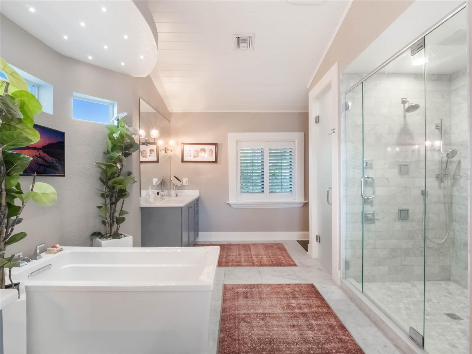 1945 OVERLOOK DR, MOUNT DORA, FL, 32757