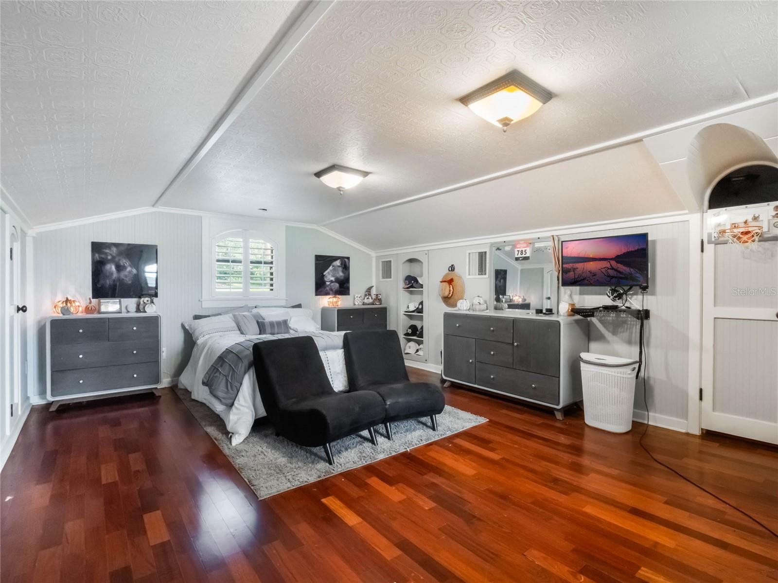 1945 OVERLOOK DR, MOUNT DORA, FL, 32757